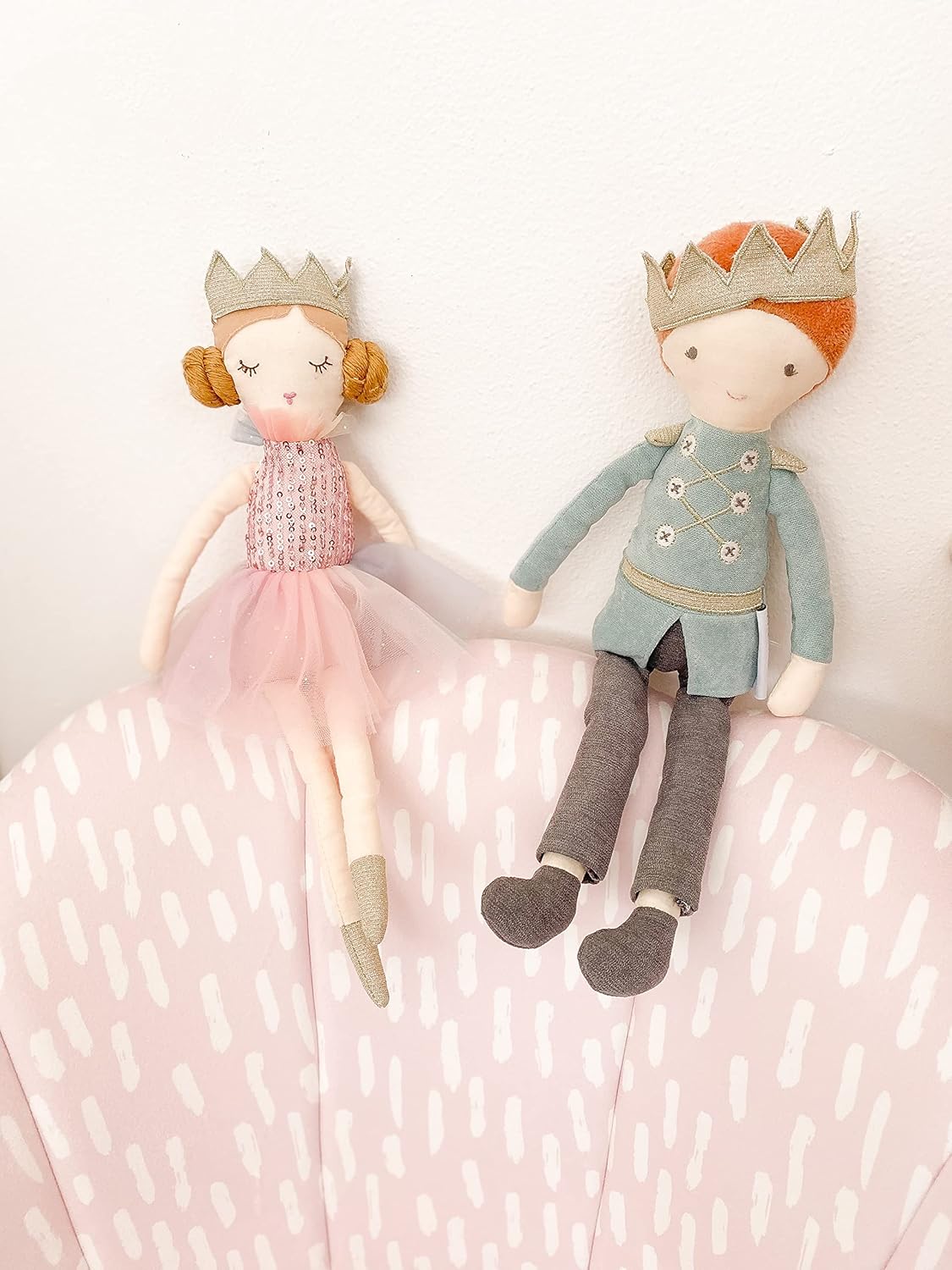 MON AMI Magali Rainbow Princess  Muñeca de peluche suave y elegante de 15 pulgadas, uso como juguete o decoración de habitación, gran regalo para