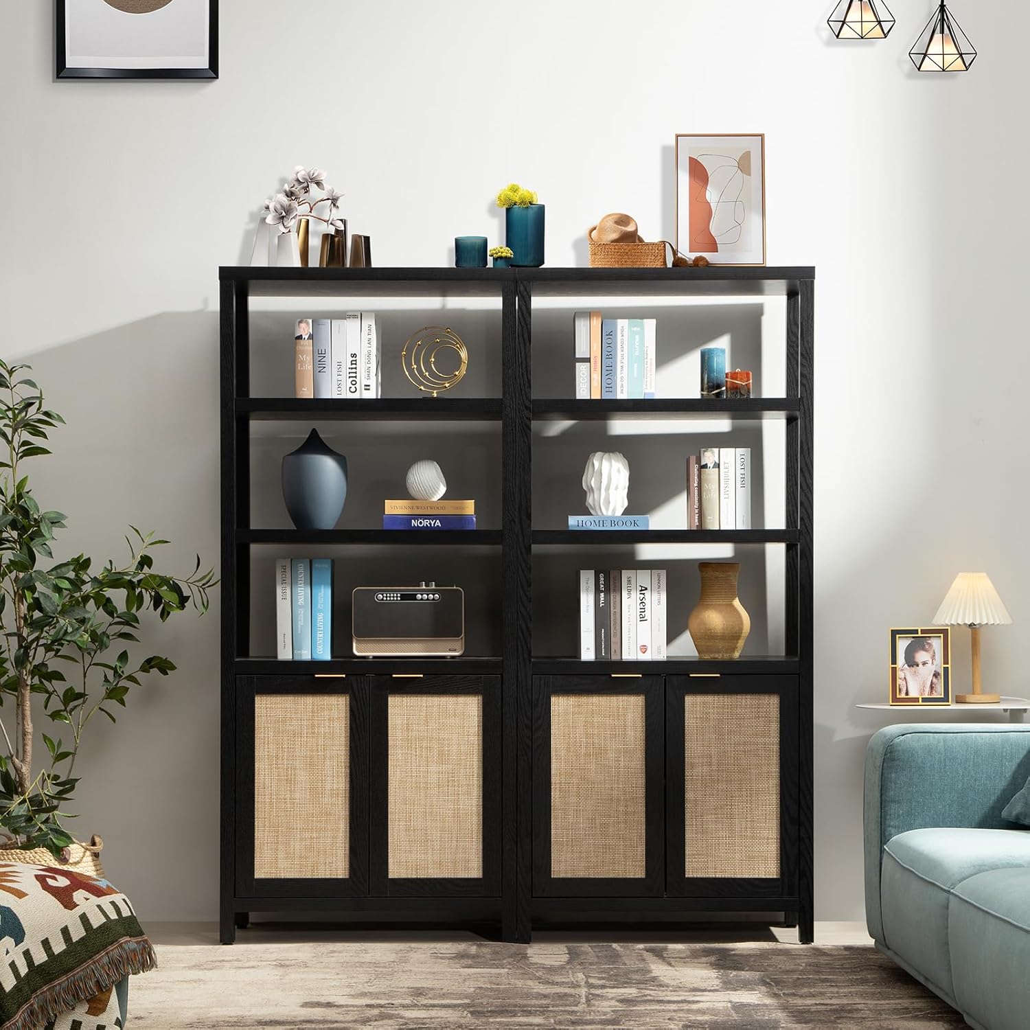SICOTAS – Estantería de ratán alta estilo bohemio con puertas y 5 niveles, estante de madera grande estilo casa de campo, para sala de estar,