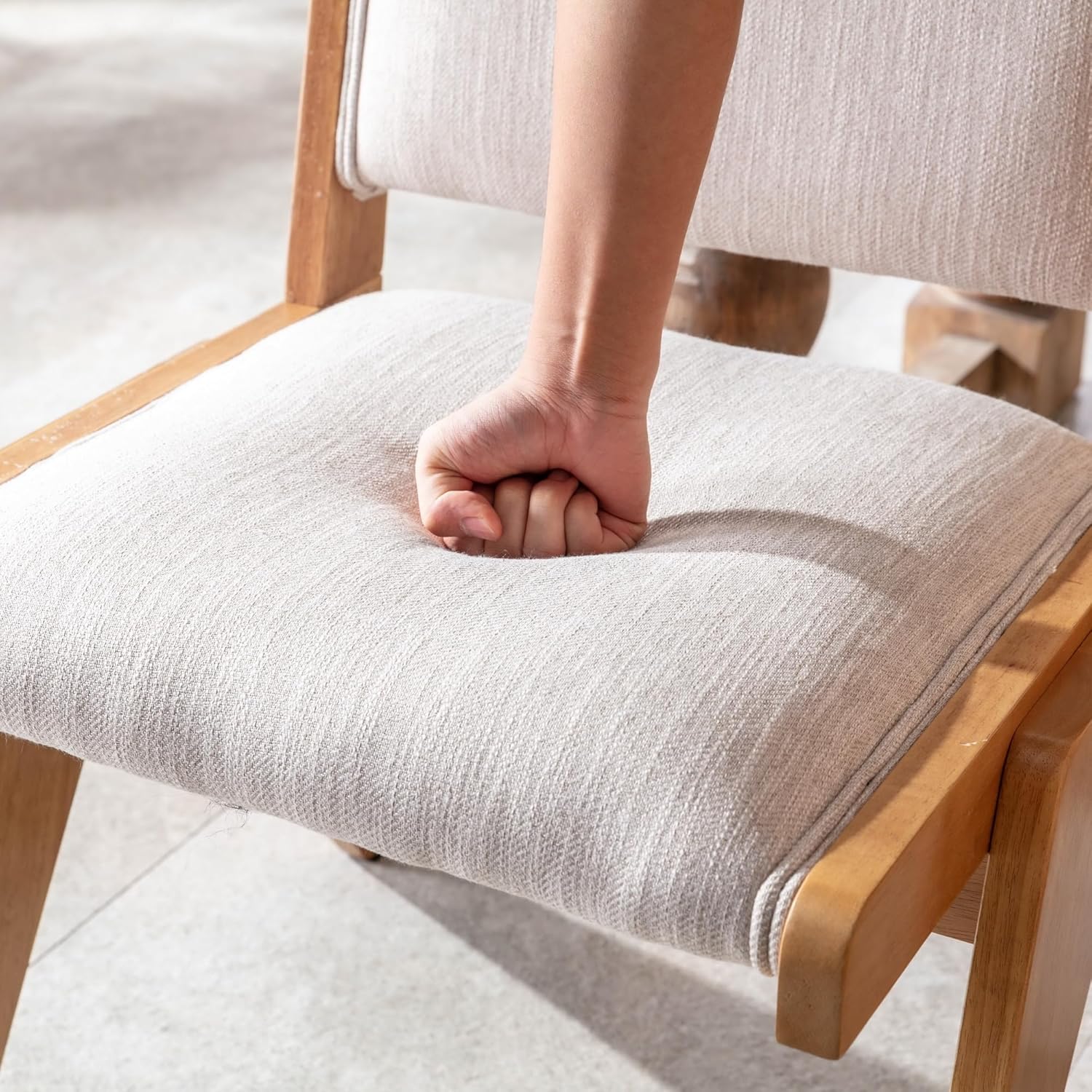 BESTANO Juego de 2 sillas de comedor tapizadas de lino con patas de madera, modernas sillas de comedor acolchadas de mediados de siglo para cocina