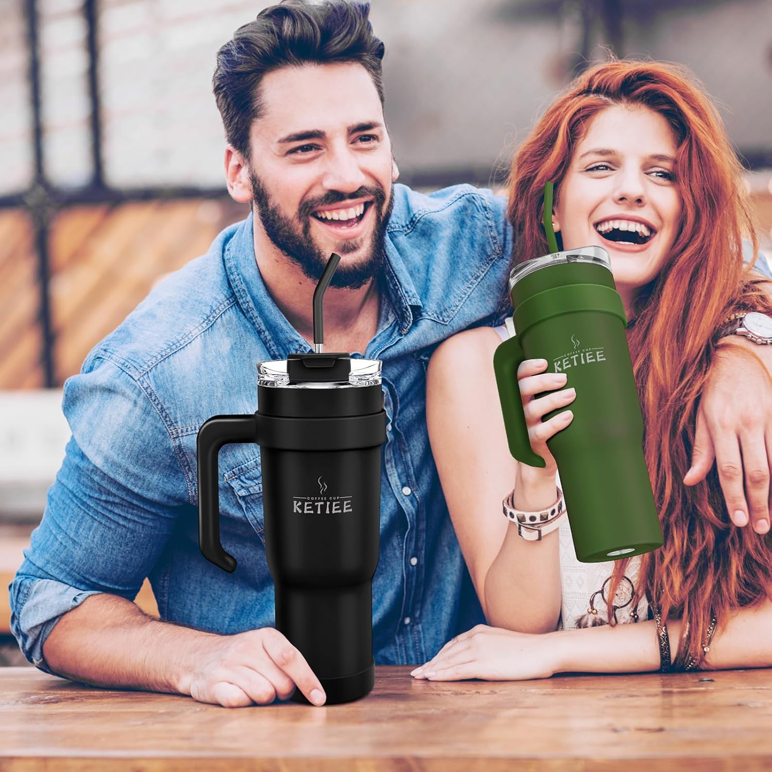 KETIEE Vaso de 40 onzas con asa y pajilla, taza de viaje de acero inoxidable aislada al vacío con tapa atornillada, jarra de agua grande, taza de