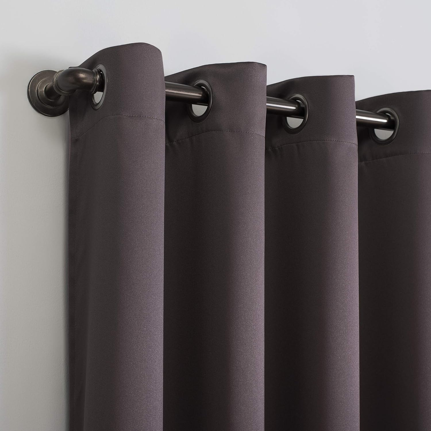 Sun Zero Nordic – Juego de 2 paneles de cortinas 100% opacas con ojales, calidad de teatro, 52 x 63pulgadas, color higo
