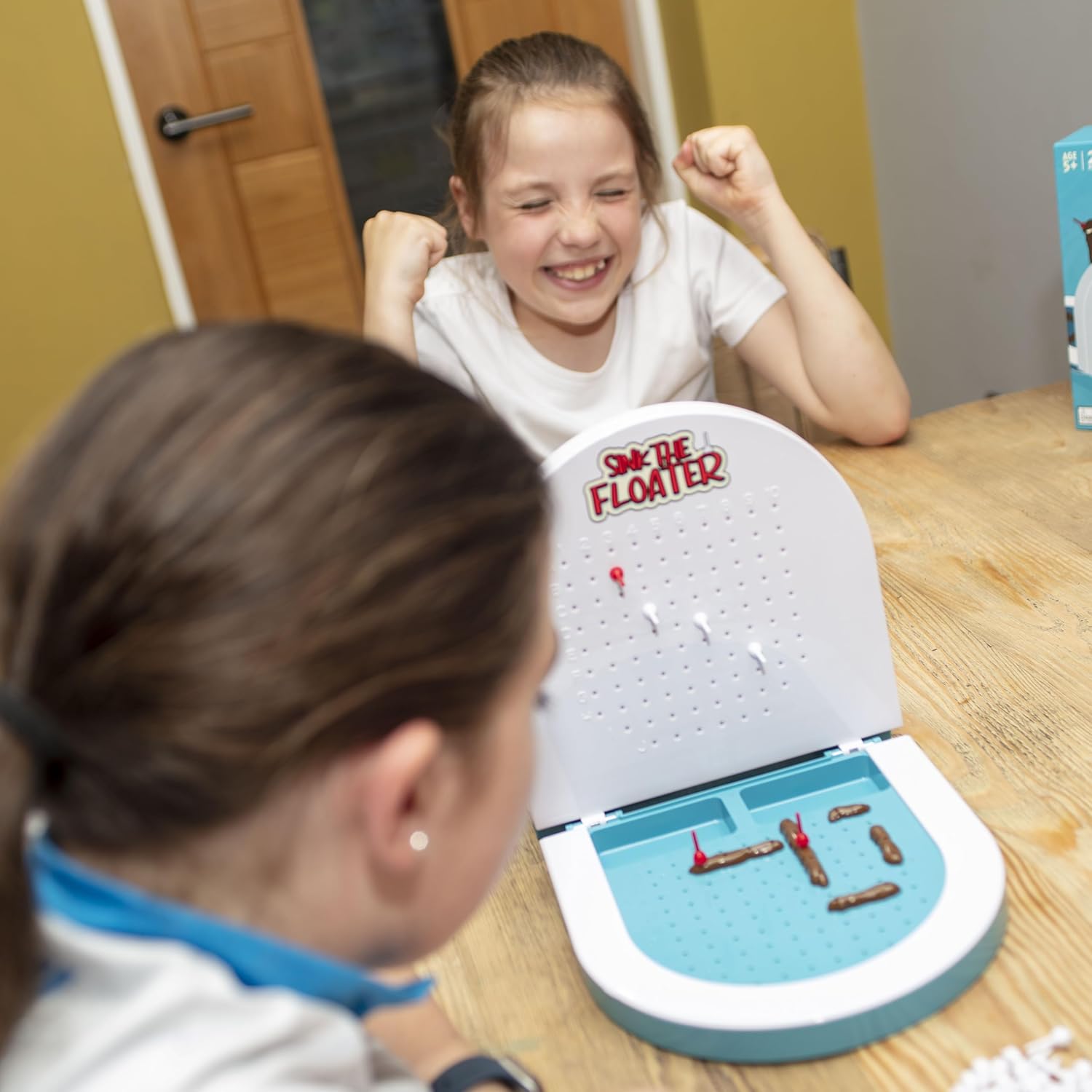 Boxer Gifts Sink The Floater – Juego para niños  Puedes hundir el apesto  Divertidos juegos de mesa familiares para niños y adultos  Divertido