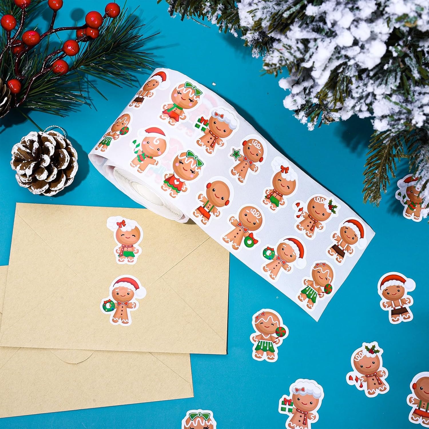 Whaline 1000 calcomanías de Navidad en rollo de hombre de jengibre, 12 diseños divertidos de dibujos animados, adhesivos decorativos para regalo,