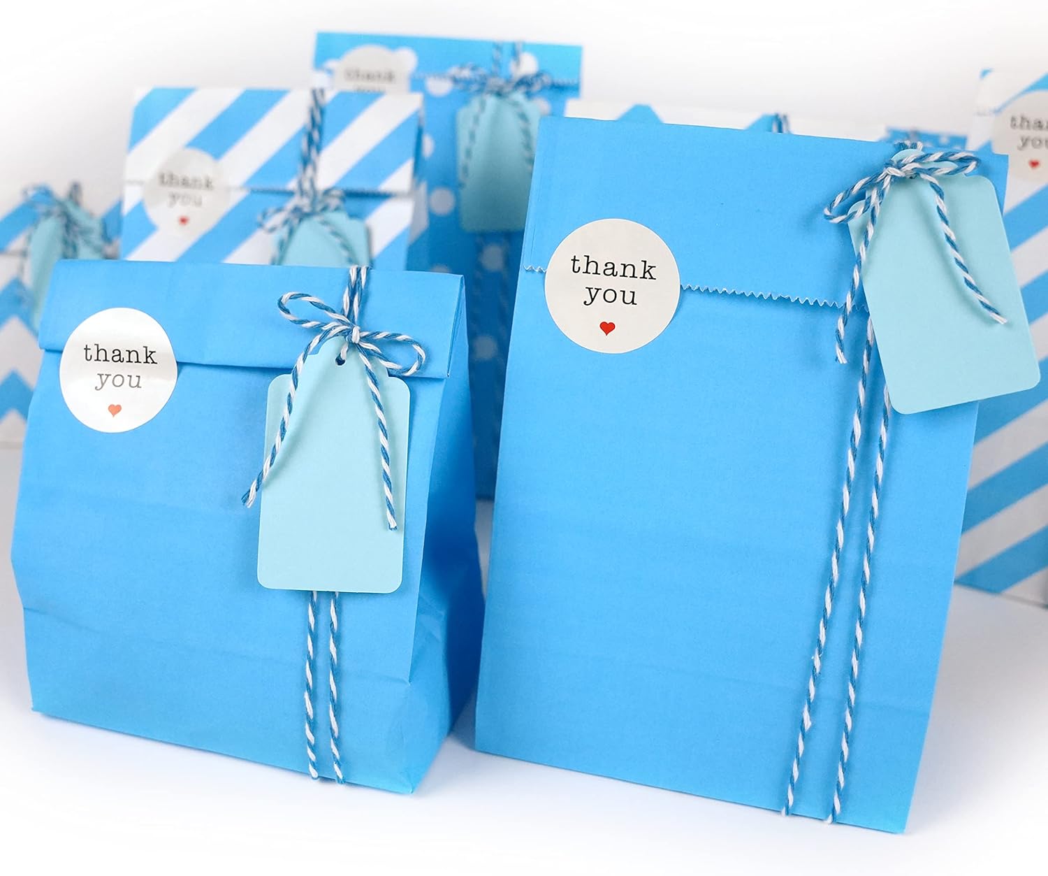 SMINTINE Paquete de 30 bolsas de regalo azules con calcomanías de agradecimiento, etiquetas de papel, cuerda de algodón azul para panaderos, 5 x 3 x