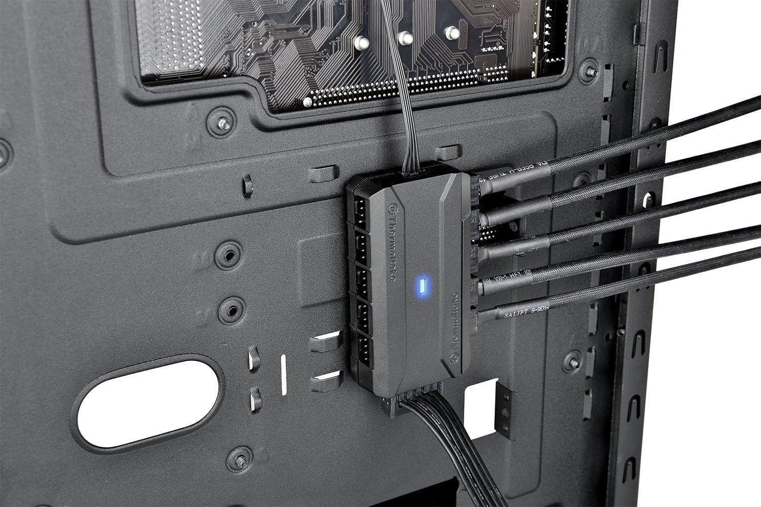 Thermaltake 212159 Accesorio Ac-023-an1nan-a1 Comandante Fp 10 Puerto Hub Para Pwm Fans Retail