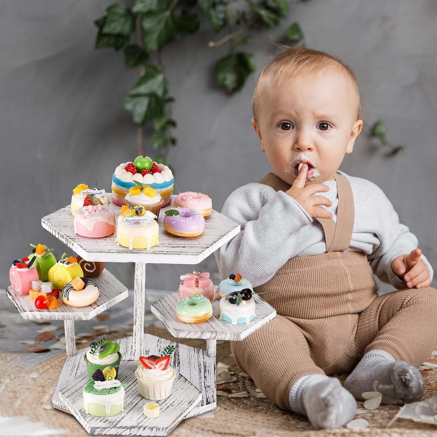 Uiifan Soporte hexagonal para cupcakes de 4 niveles, soporte hexagonal de madera para tartas, postres, cupcakes, torre de granja, bandeja