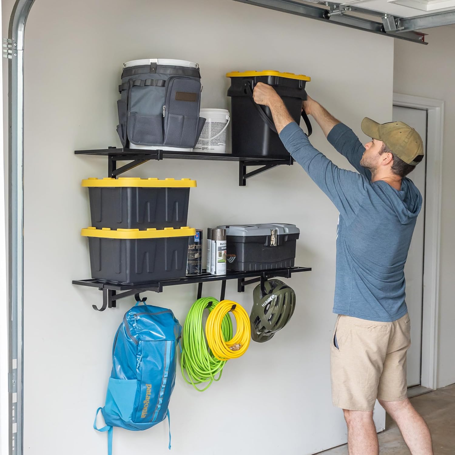 StoreYourBoard Paquete de 2 estantes de pared de garaje resistentes, estante de almacenamiento de pared de 1 x 4 pies con ganchos, soporta 200