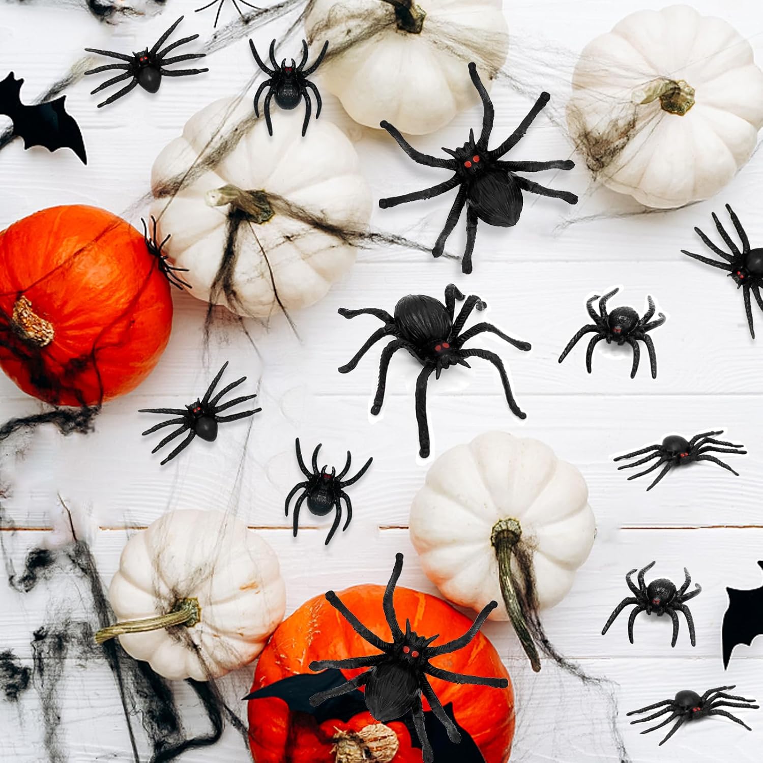 50 arañas de plástico para Halloween, arañas falsas de tres tamaños, broma de Halloween, juguetes de broma para decoraciones de Halloween