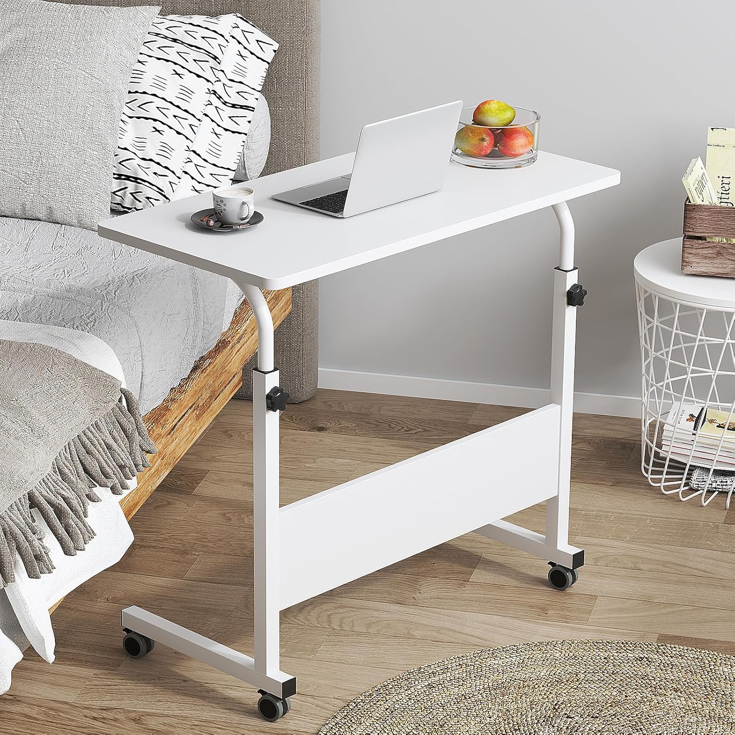 DlandHome Escritorio con ruedas ajustable, mesa auxiliar móvil de 31.4 pulgadas con ruedas, mesa C ajustable, soporte portátil para computadora