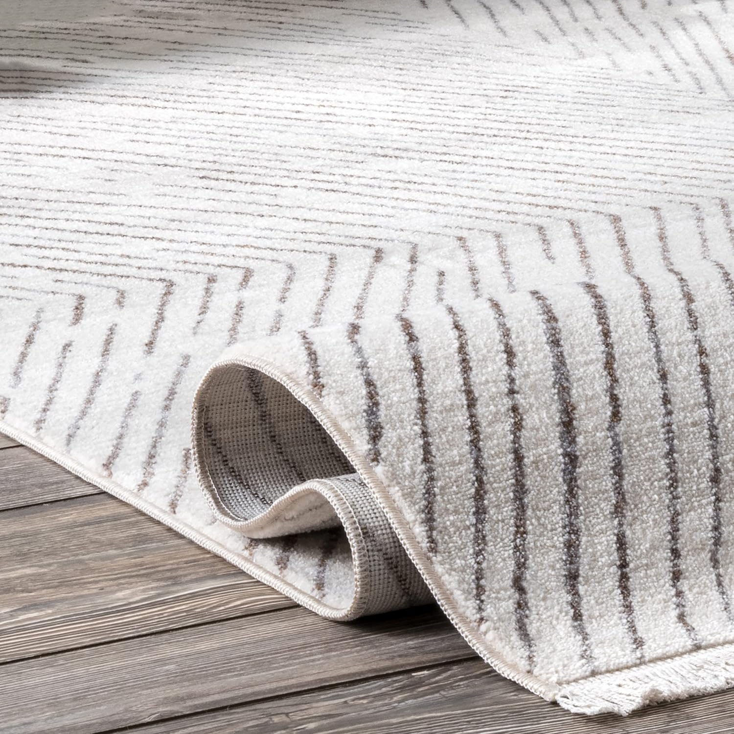nuLOOM Jazlyn Broken Chevrons – Alfombra de pasillo, 2 pies 6 pulgadas x 8 pies, color beige