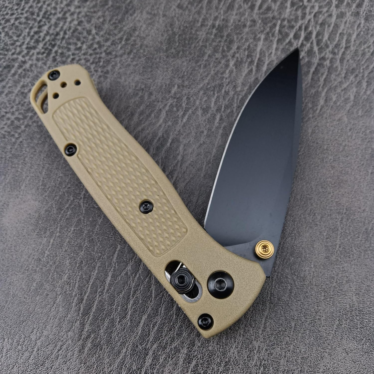 Cuchillo plegable Bugout 533 de 6.5 pulgadas, cuchillo de bolsillo con bloqueo de eje con hoja negra de acero 7Cr17Mov y mango de nailon reforzado
