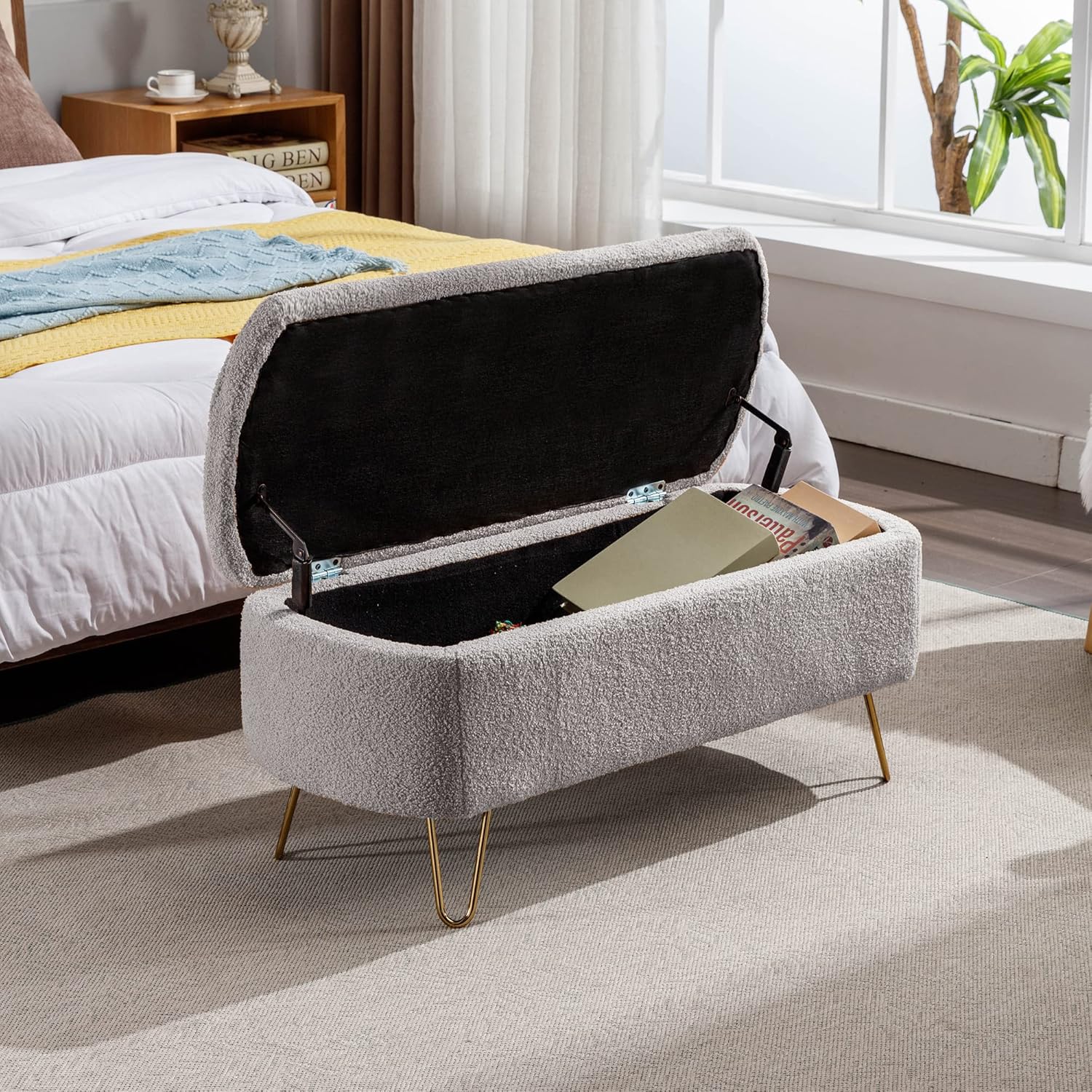 TTK Otomana con almacenamiento para dormitorio, moderno banco otomano de piel sintética con patas de metal dorado, banco largo de sherpa para