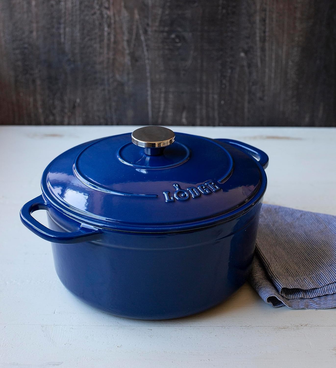 Lodge -Horno holandés de hierro fundido esmaltado de 6.5 cuartos de galón con tapa, asas dobles – apto para horno hasta 500 F o en la estufa – uso