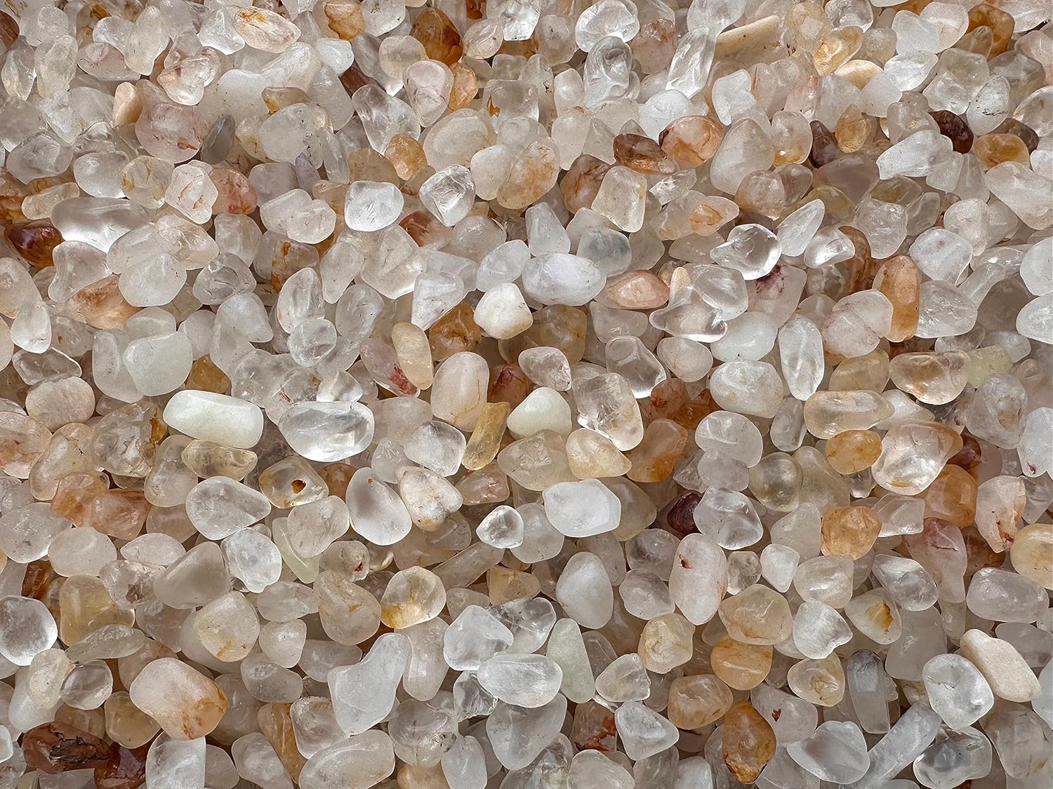 Chips de piedras preciosas de cuarzo curandero dorado natural al por mayor, mini cristales triturados, chips de cristal sin perforar (cuarzo