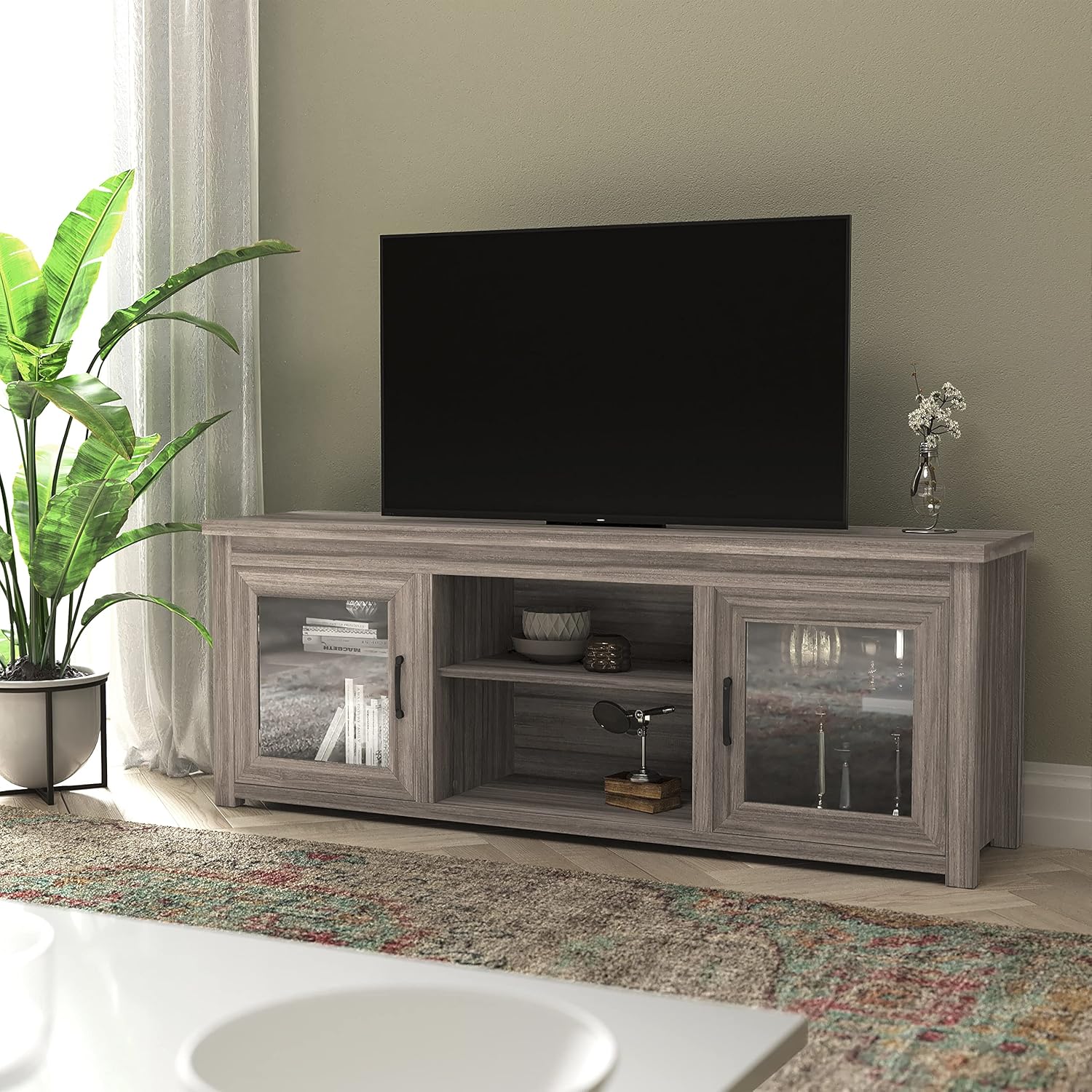 Masada Classic – Soporte de TV para televisores de hasta 80 pulgadas, consola multimedia de madera de ingeniería de 65 pulgadas con puerta de vidrio