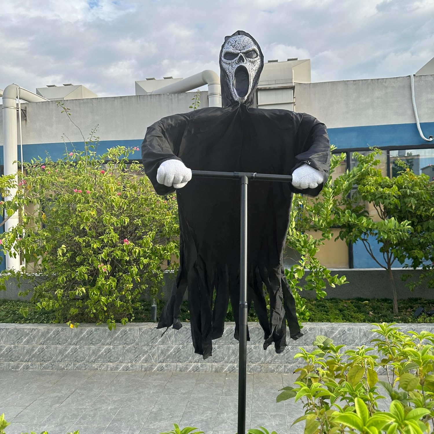 Decoración de espantapájaros con cara de fantasma volador, adorno aterrador de Halloween, fantasma, cuervos, decoración del hogar para patio al aire