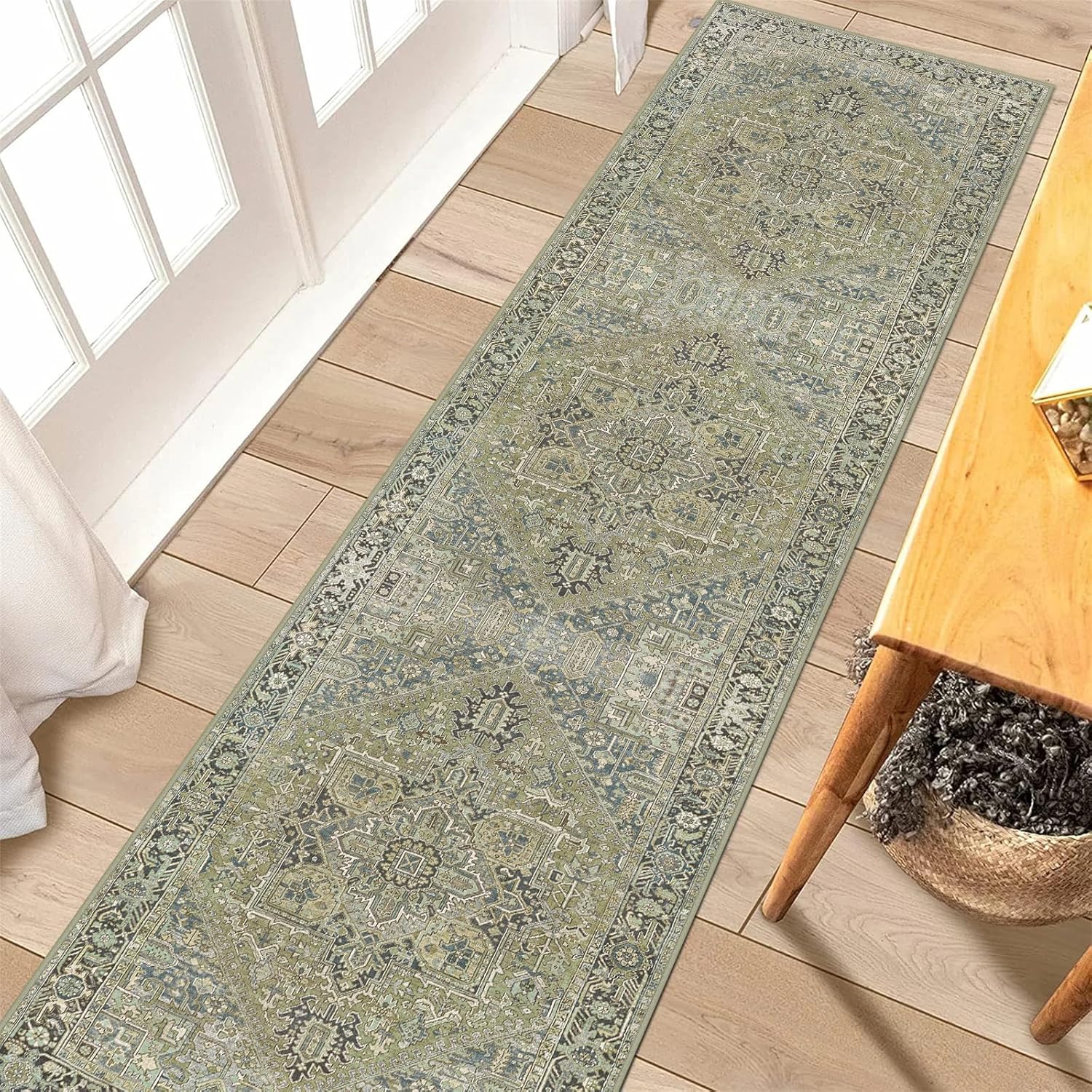 Worxvell Alfombra lavable para pasillo de 2 pies 6 x 8 pies, alfombra de pasillo antideslizante con parte trasera de goma, tapetes vintage