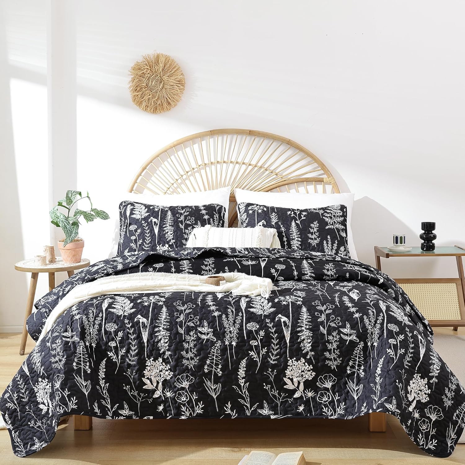 JANZAA Colchas negras tamaño Queen botánico de 3 piezas con patrón floral de microfibra ligera reversible 1 edredón tamaño Queen y 2 fundas de