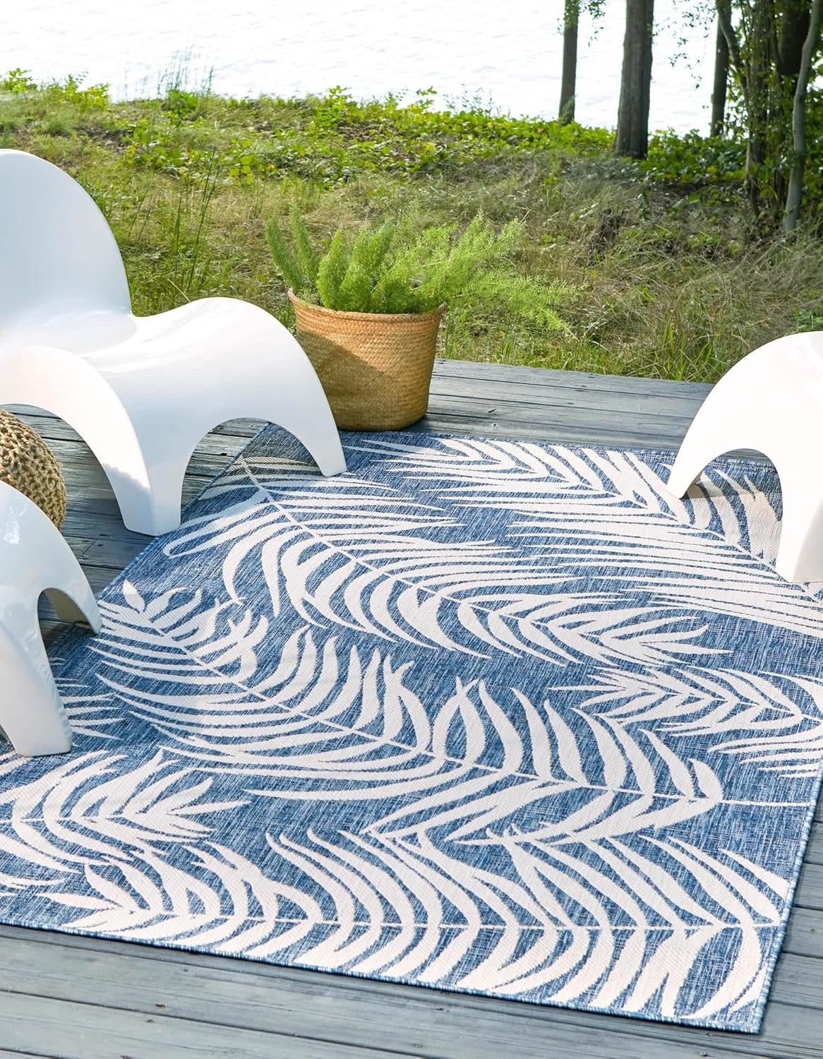 Unique Loom – Tapete de la colección Outdoor Botanical, diseño de palmera (5.1pies x 8pies, rectangular, color azulazul marino)