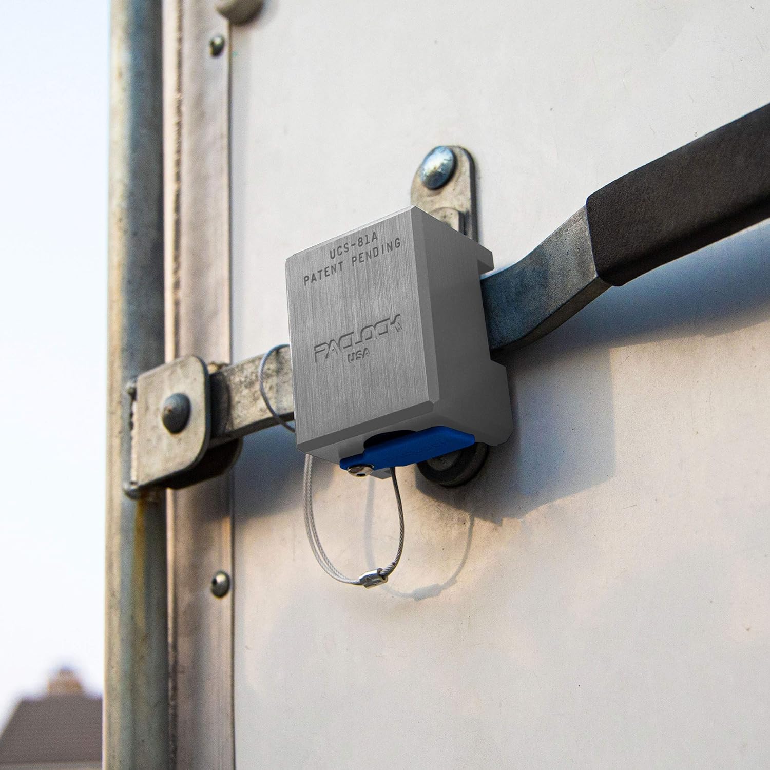 PACLOCK ‘s UCS-81A Bloqueo de Remolque, Compre American Act obediente, aluminio anodizado plateado, menos cilindro, grillete oculto