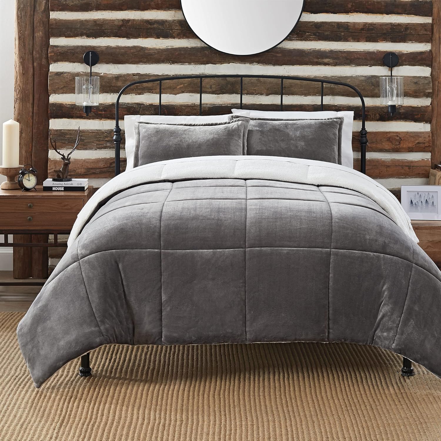 Serta Cozy Plush – Juego de edredón reversible hipoalergénico de 3 piezas, tamaño Queen, color gris