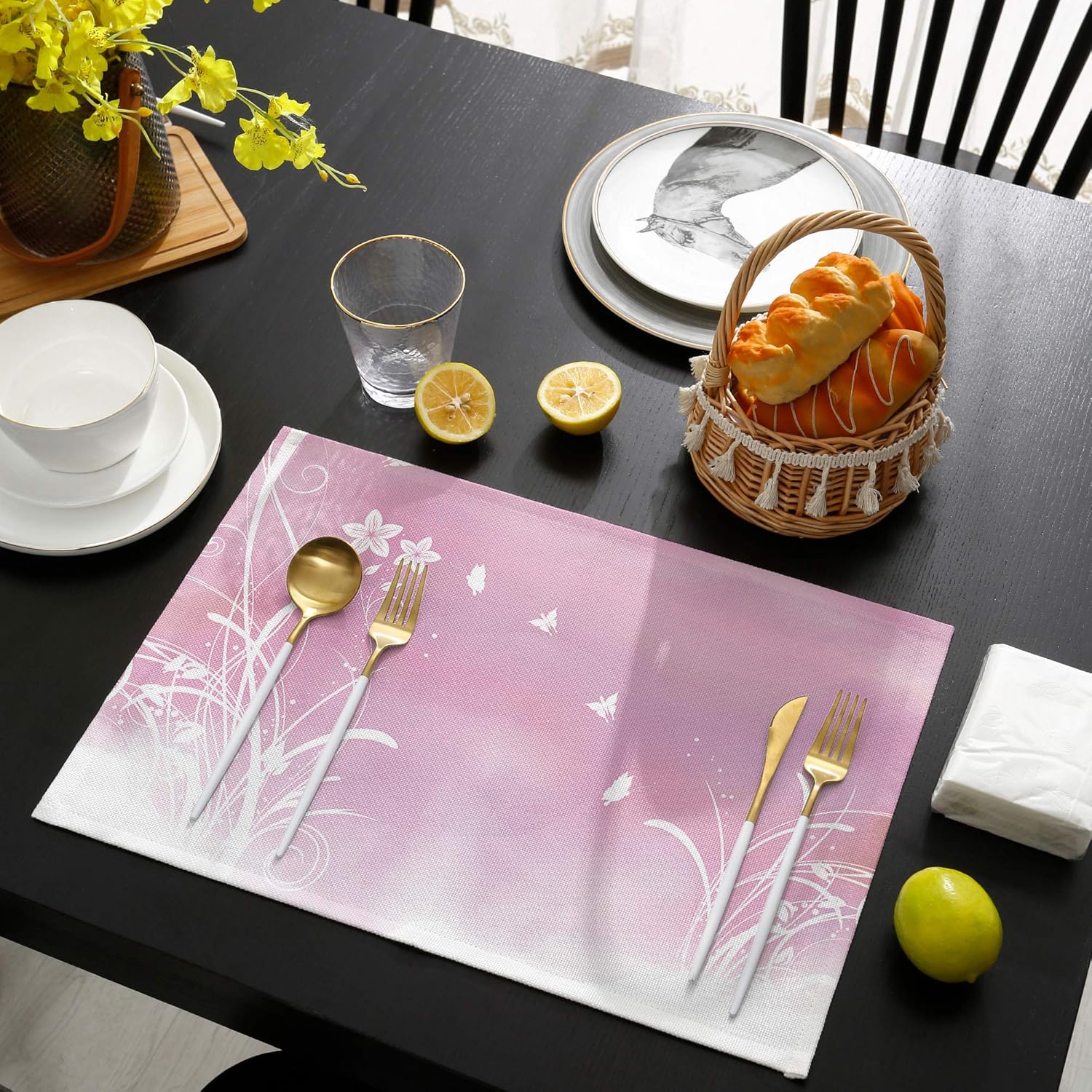 OUR WINGS Juego de 6 manteles individuales de arpillera de lino para mesa de comedor, cocina, decoración de fiestas, diseño floral de mariposa,