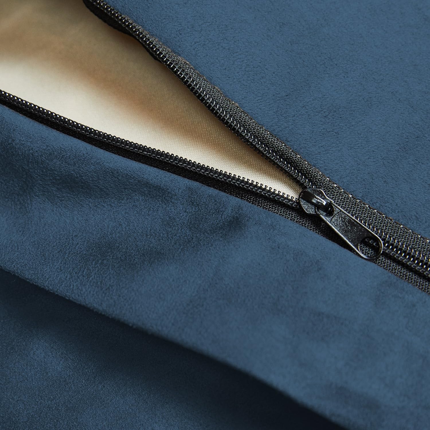 Lumaland – Puf de lujo con funda de microgamuza en diferentes tamaños y colores, lavable a máquina, sirve como sofá grande y sofá cama gigante para