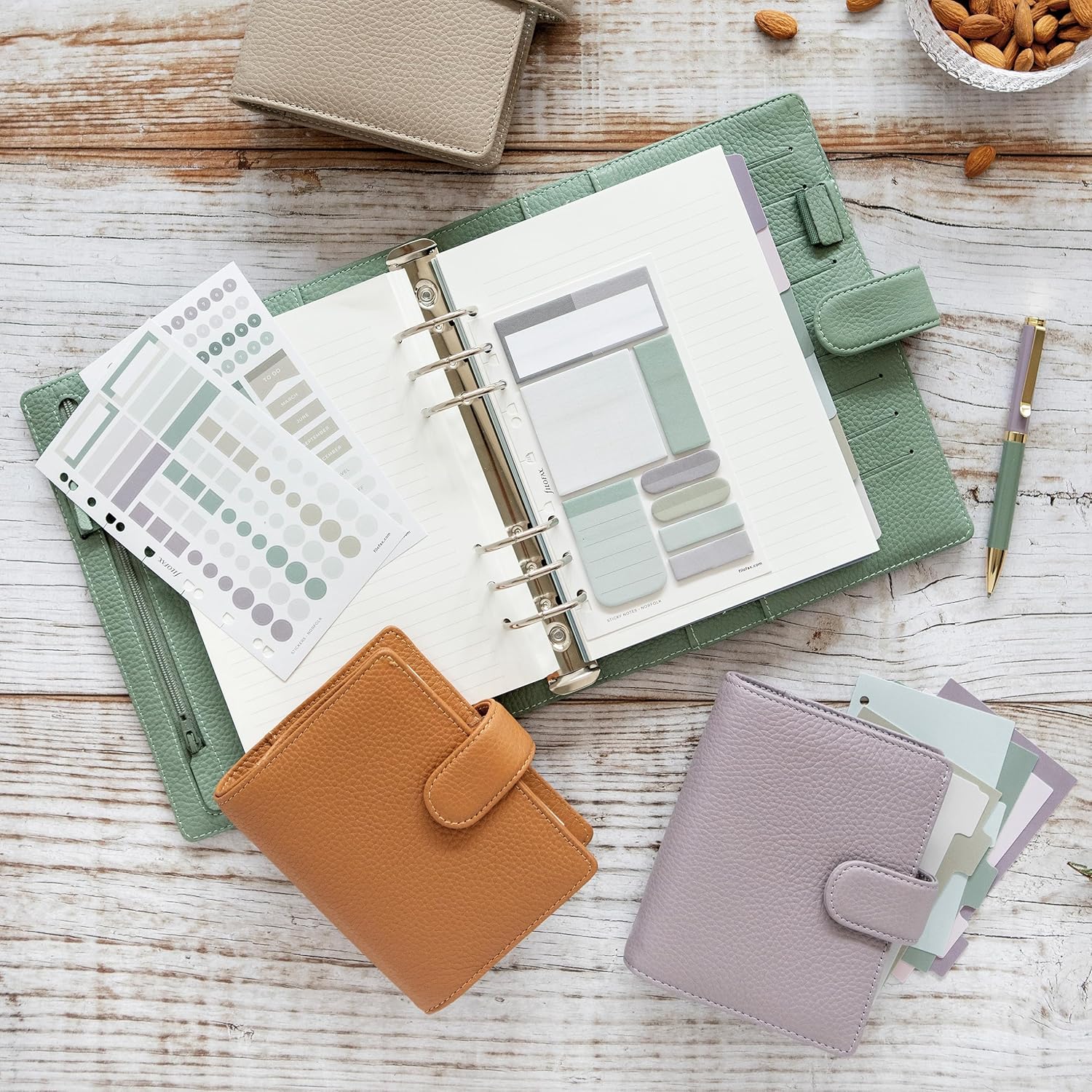 Filofax Norfolk – Organizador tamaño A5, almendra, piel suave de grano completo, seis anillos, con calendario semanal para ver cada semana,
