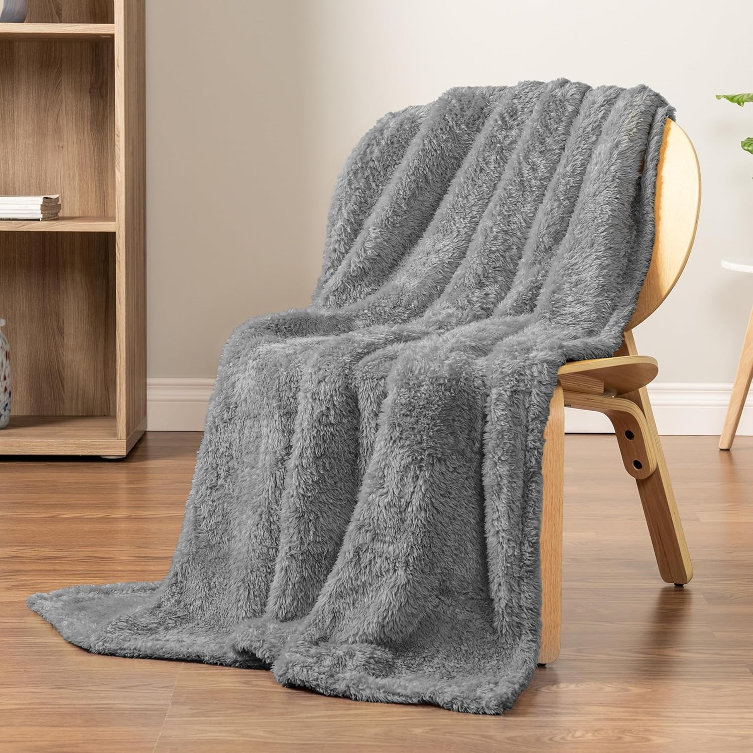 PAVILIA – Cobija de felpa sherpa y microfibra, muy suave y acogedora, con diseño de color degradado, decorativa