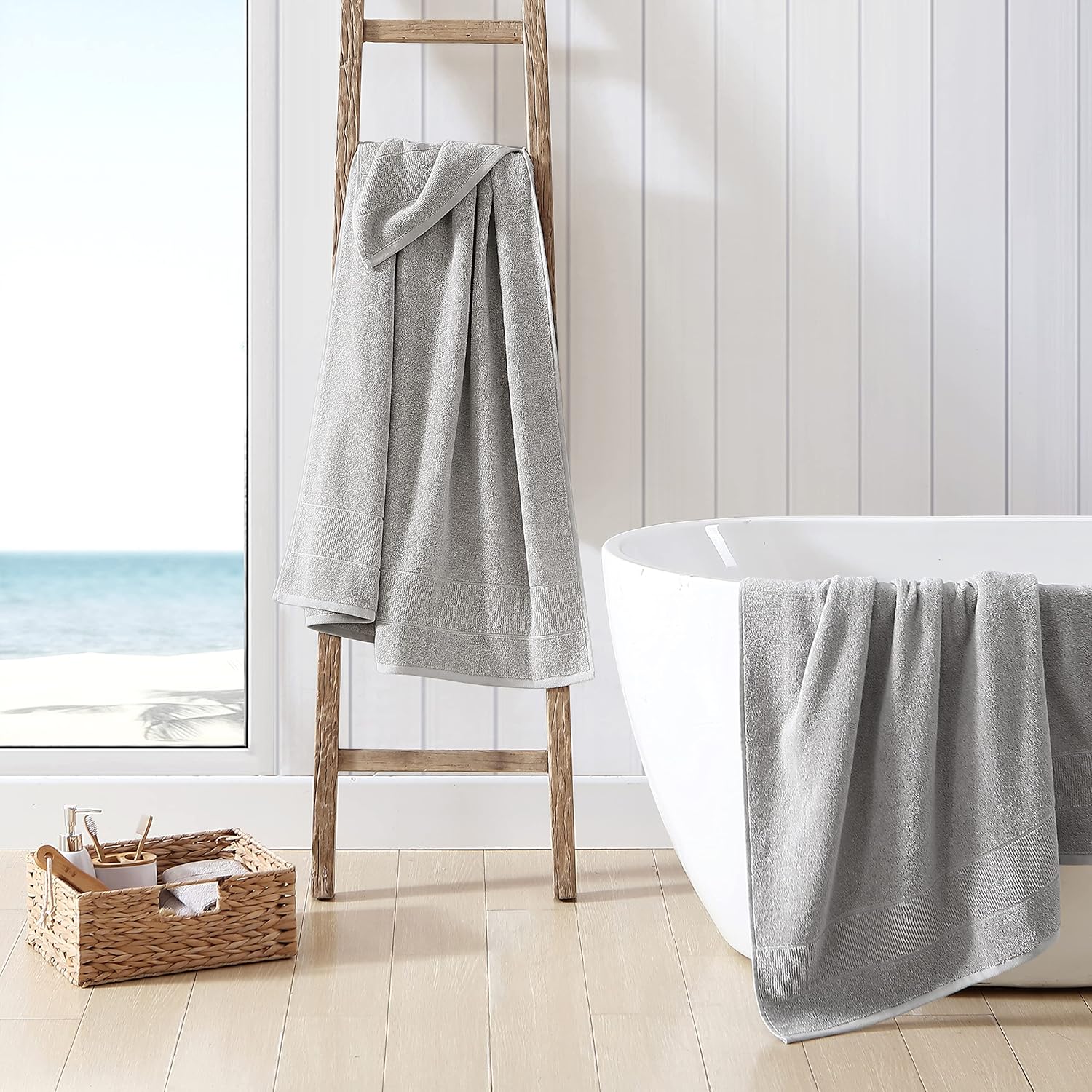 Tommy Bahama – Toallas de baño, juego de toallas de algodón absorbentes y resistentes a la decoloración, decoración de baño de moda (gris islanda, 2