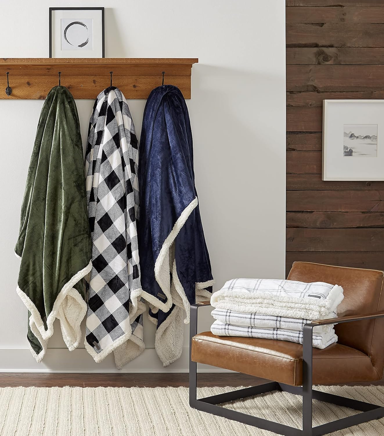 Eddie Bauer – Manta Queen, ultra suave y acogedora decoración del hogar, ropa de cama para todas las estaciones (Vail Plaid Grey, Queen)