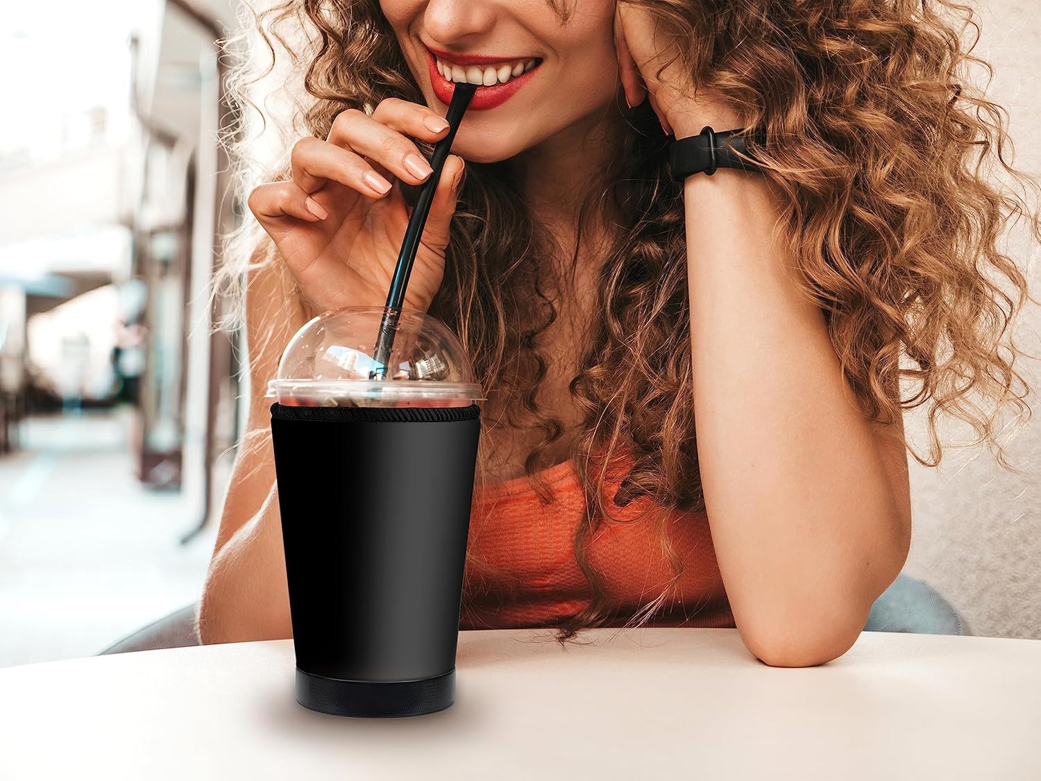 Mugzie Funda aislante de café helado de lujo, neopreno reutilizable y acogedora para bebidas frías, evita la condensación y las vuelcas, fabricada