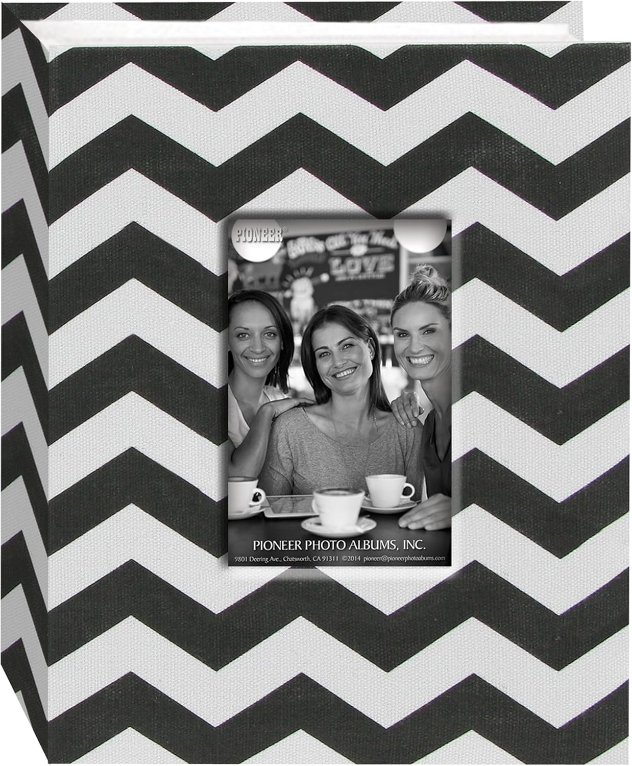 Pioneer Photo Albums CHEV-100 Álbum de fotos con marco de tela Chevron con 100 bolsillos, 4 x 6, color negro y blanco