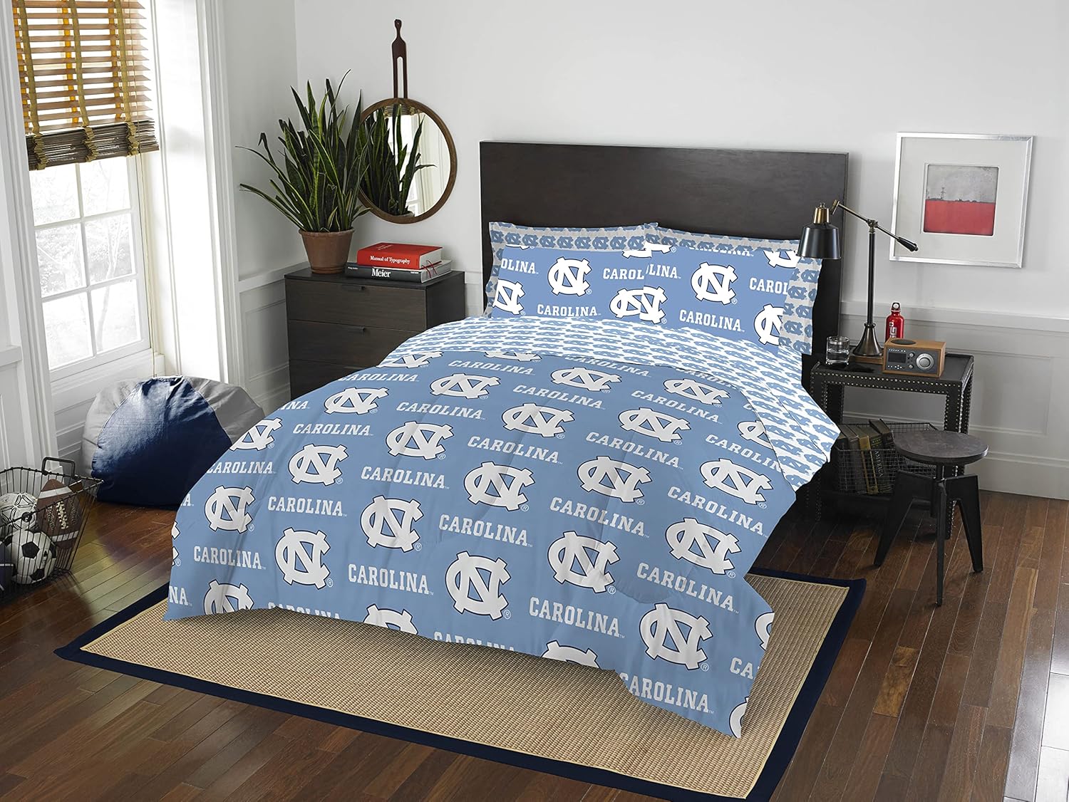 Northwest NCAA Unisex-Adult Bed in a Bag Set