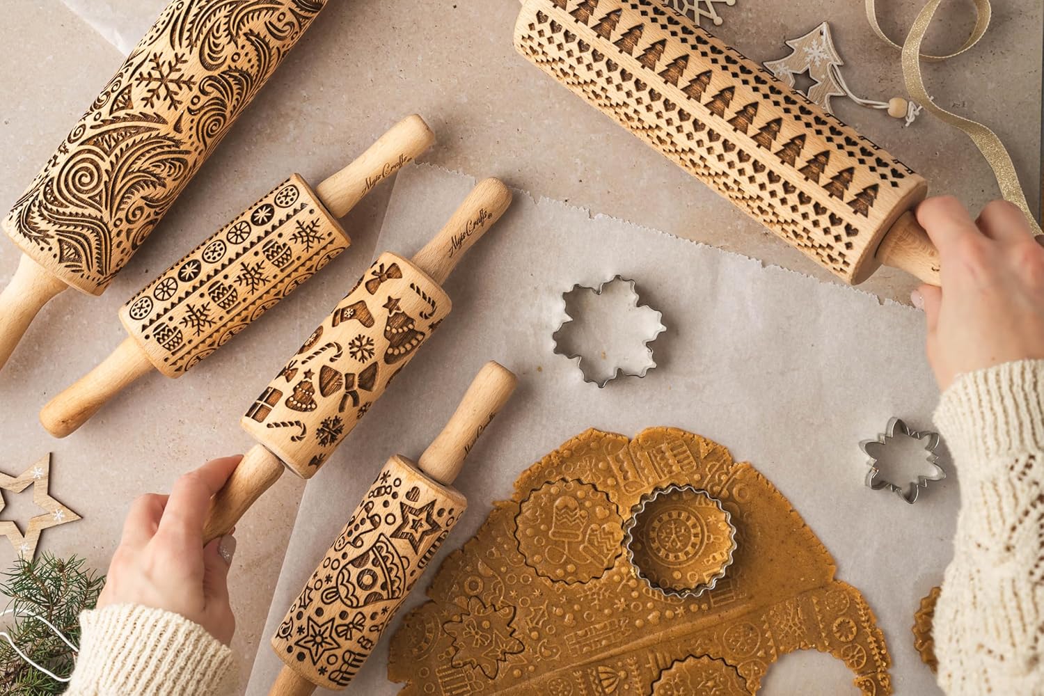 SCANDINAVIAN CHRISTMAS EMBOSSING ROLLING PIN for GINGERBREAD COOKIES DECORATING ROLLER GIFT for FRIEND MOTHER