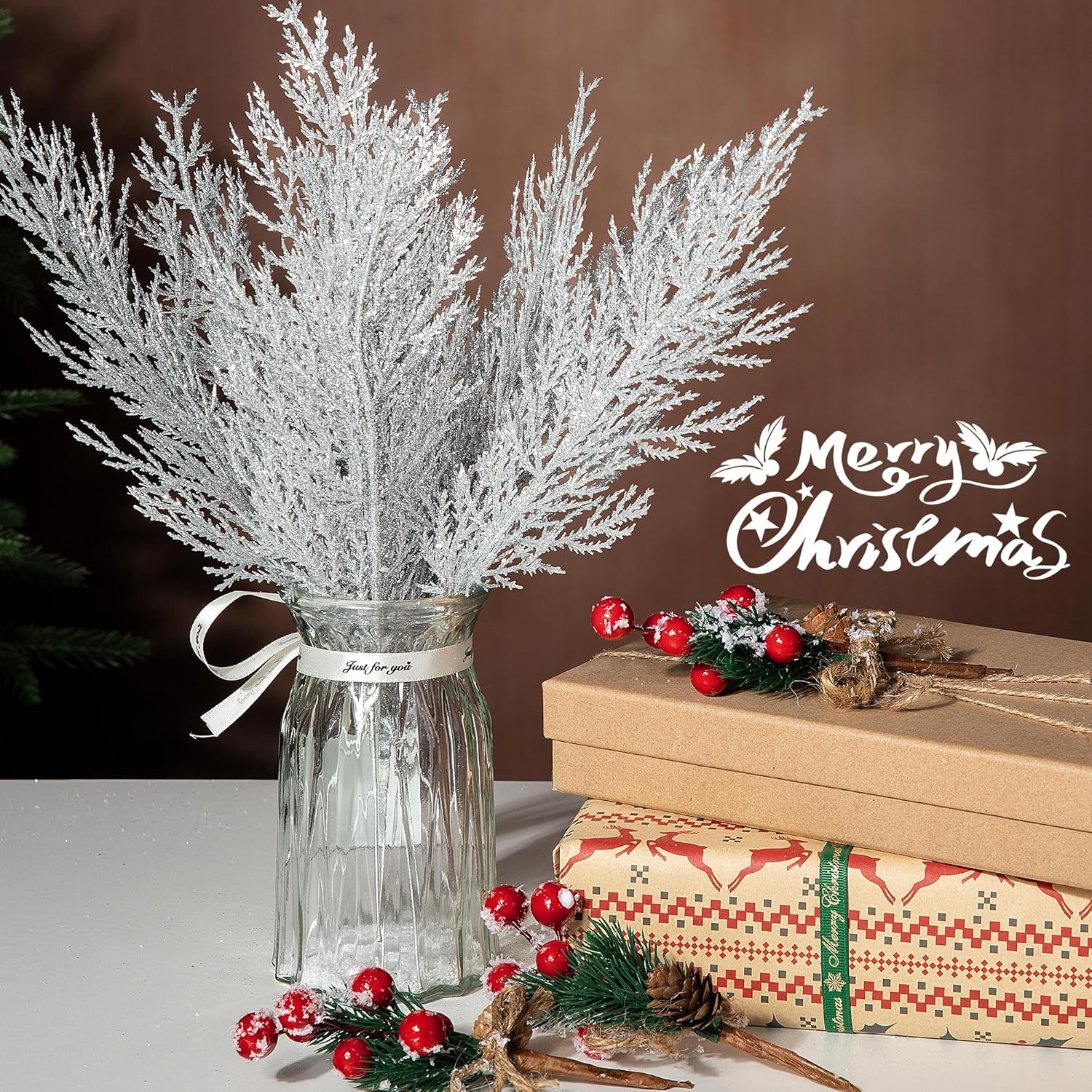 Alpurple 25 ramas de pino artificial de plata de Navidad, 13.5 pulgadas, tallos de pino de follaje falso, hojas plateadas, agujas de pino