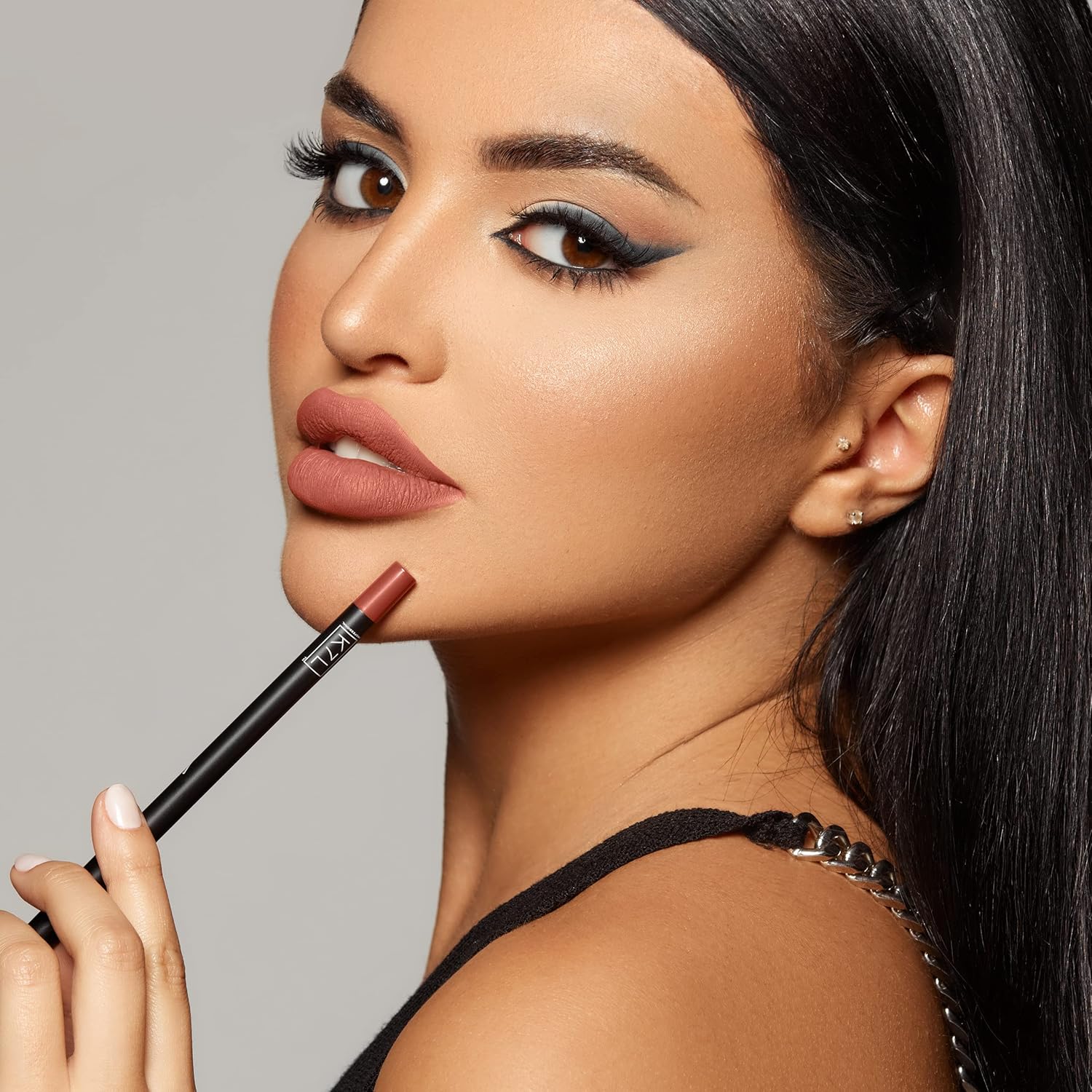K7L Lápiz delineador de labios marrón para mujer galleta