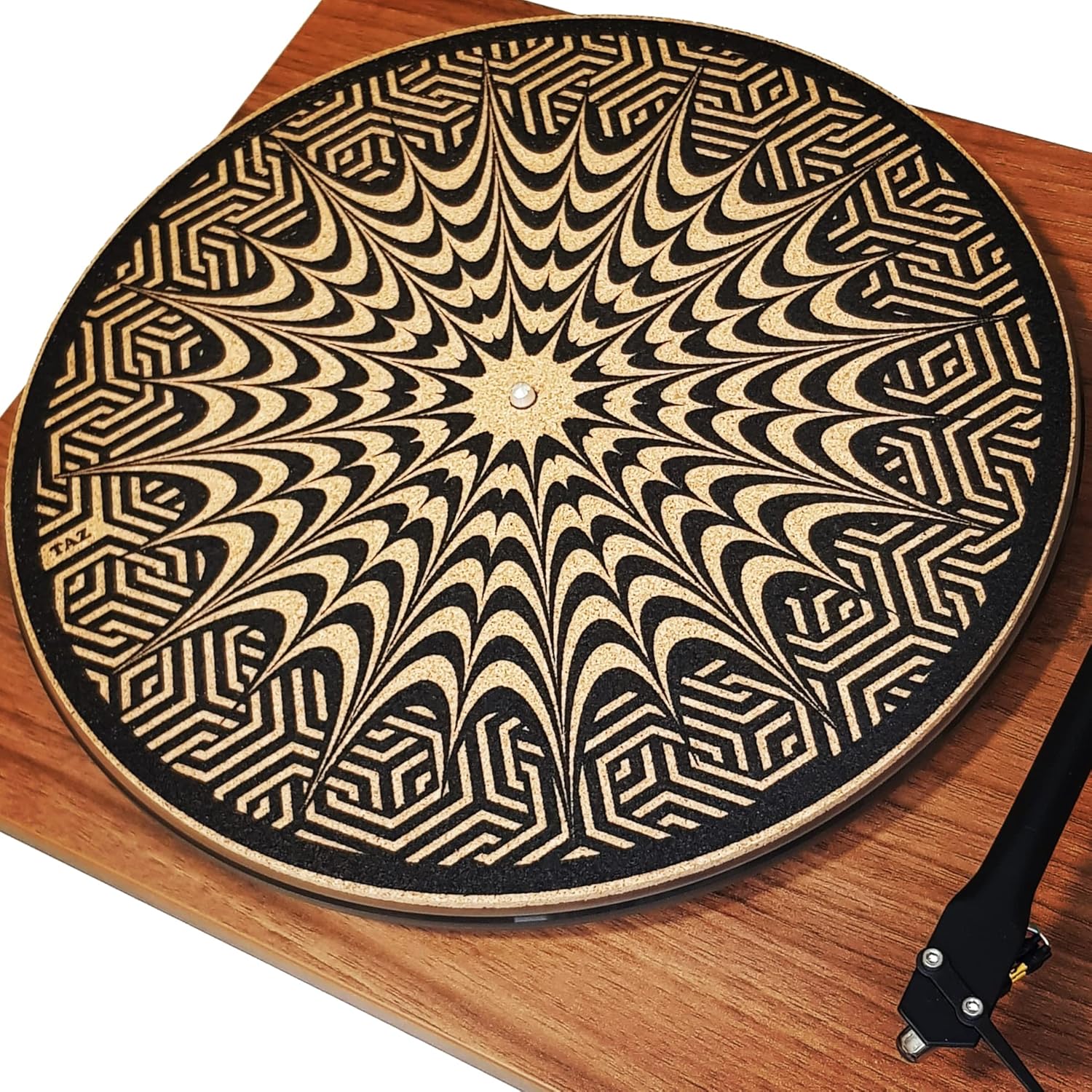 TazStudio Alfombrilla giratoria de corcho para un mejor soporte de sonido en el tocadiscos de vinilo LP – Patrón de mezcla de diseño geométrico