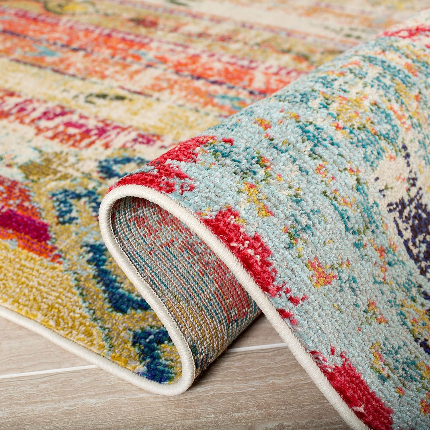 SAFAVIEH Madison Collection – Alfombra decorativa de 4 x 6 pies, color azul y naranja, diseño tribal bohemio chic envejecido, no desprende pelusa y