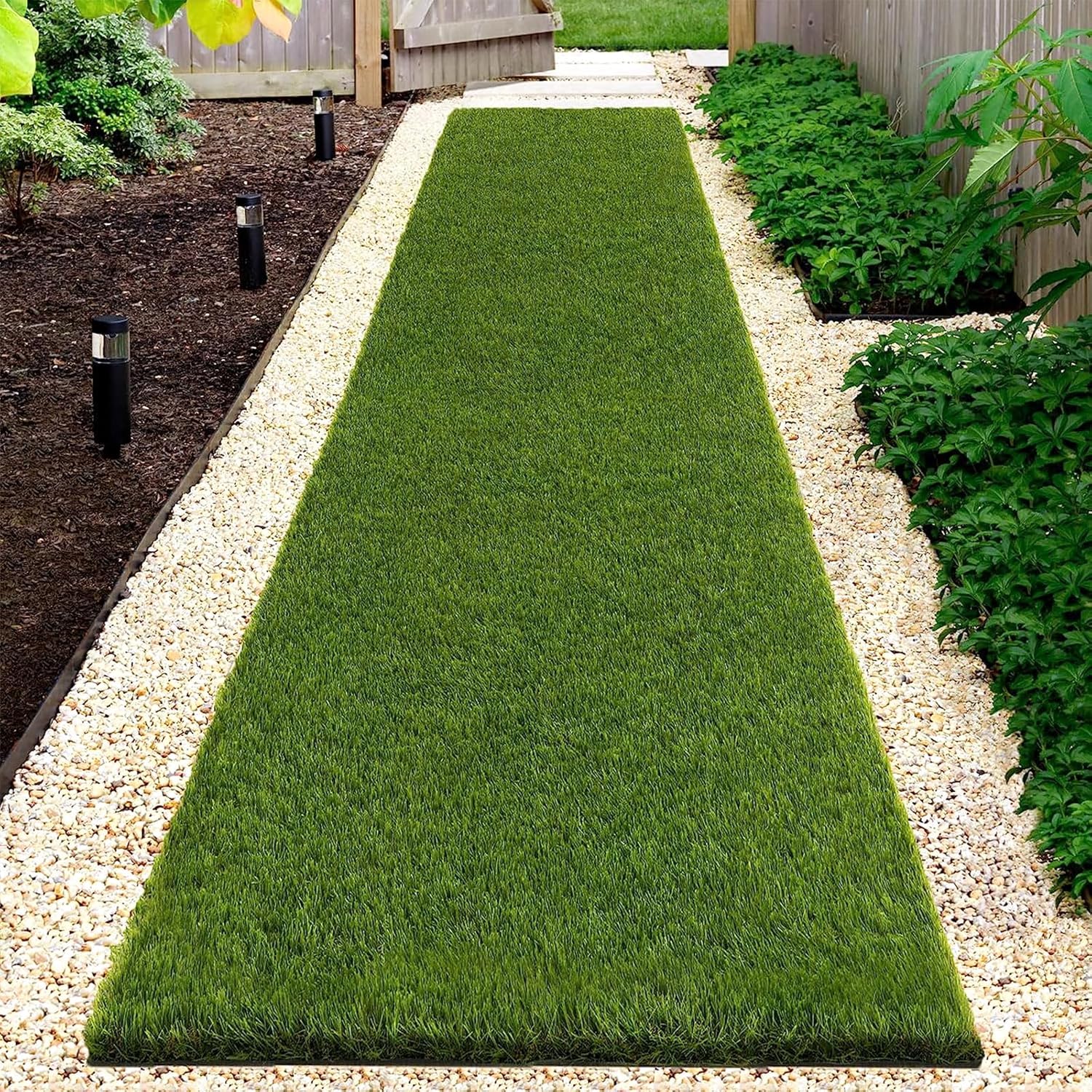 Ileading Alfombra de césped artificial realista para exteriores, 2 x 8 pies, césped artificial, suave, alfombra de césped sintético largo, alfombra