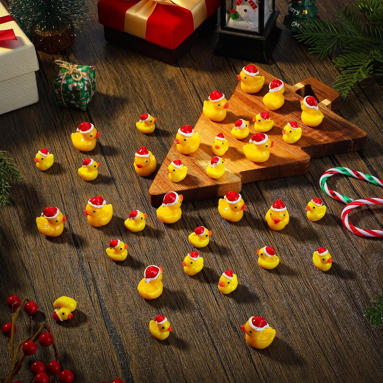 Marsui Abalorios de Navidad de patos pequeños de resina, decoración de mini sombrero de Navidad, figuras de pato, micro paisaje, jardín, acuario,