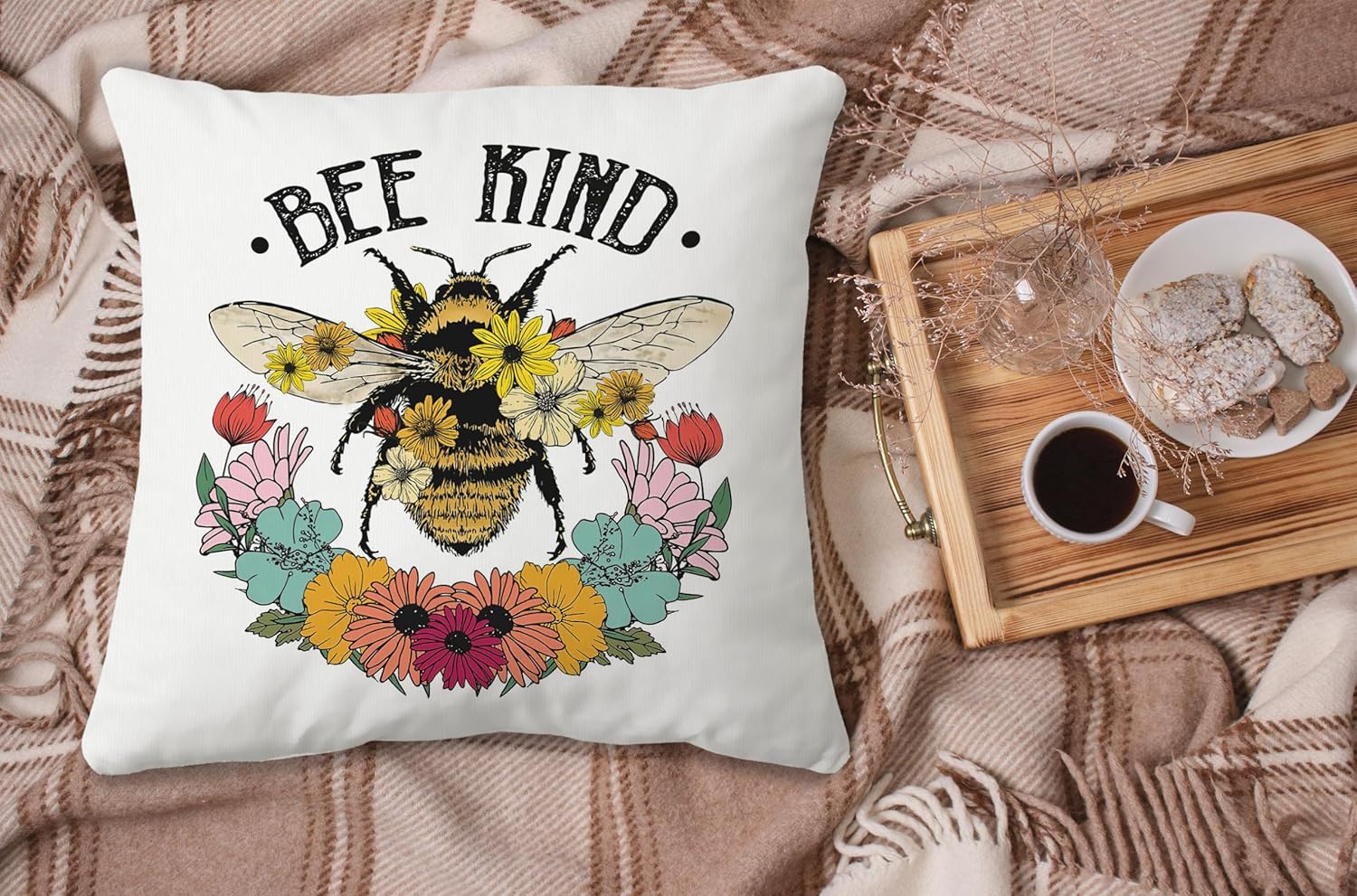 Bee Kind – Funda de almohada de flores silvestres y abeja, 18 x 18 pulgadas, para primavera, verano, decoración del hogar, sala de estar, funda de