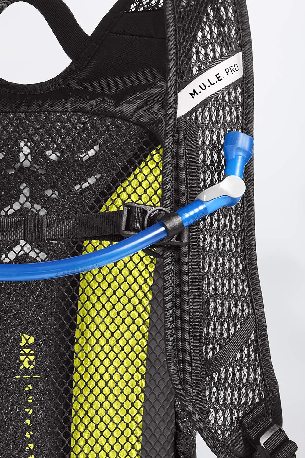 CamelBak M.U.L.E. Pro 14 Mochila de hidratación para bicicleta, 100 onzas, tecnología de mapeo corporal