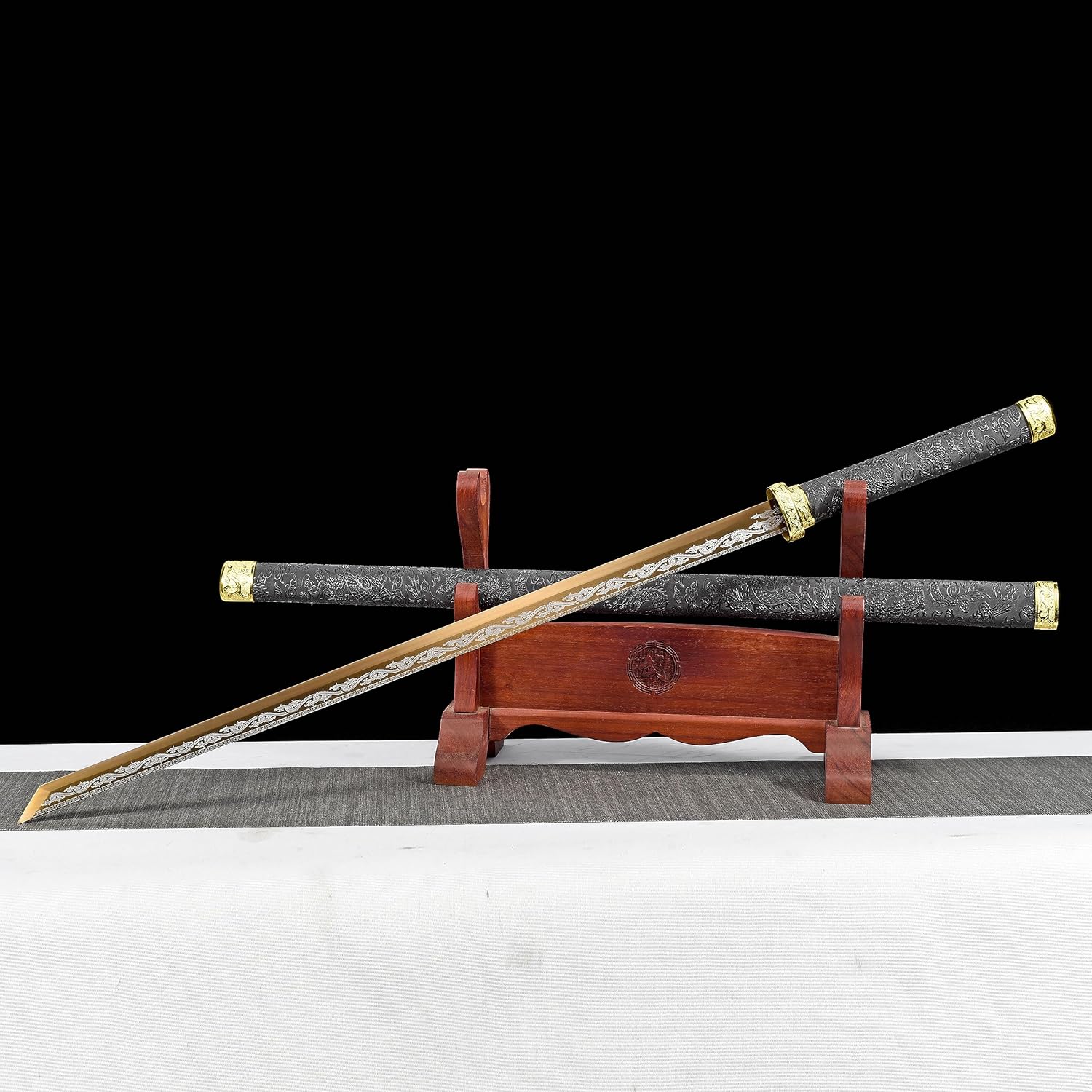 Patrón de dragón dorado, espada de vaina, samurái japonés, real, recto, completo Tang Jian (patrón de dragón dorado)