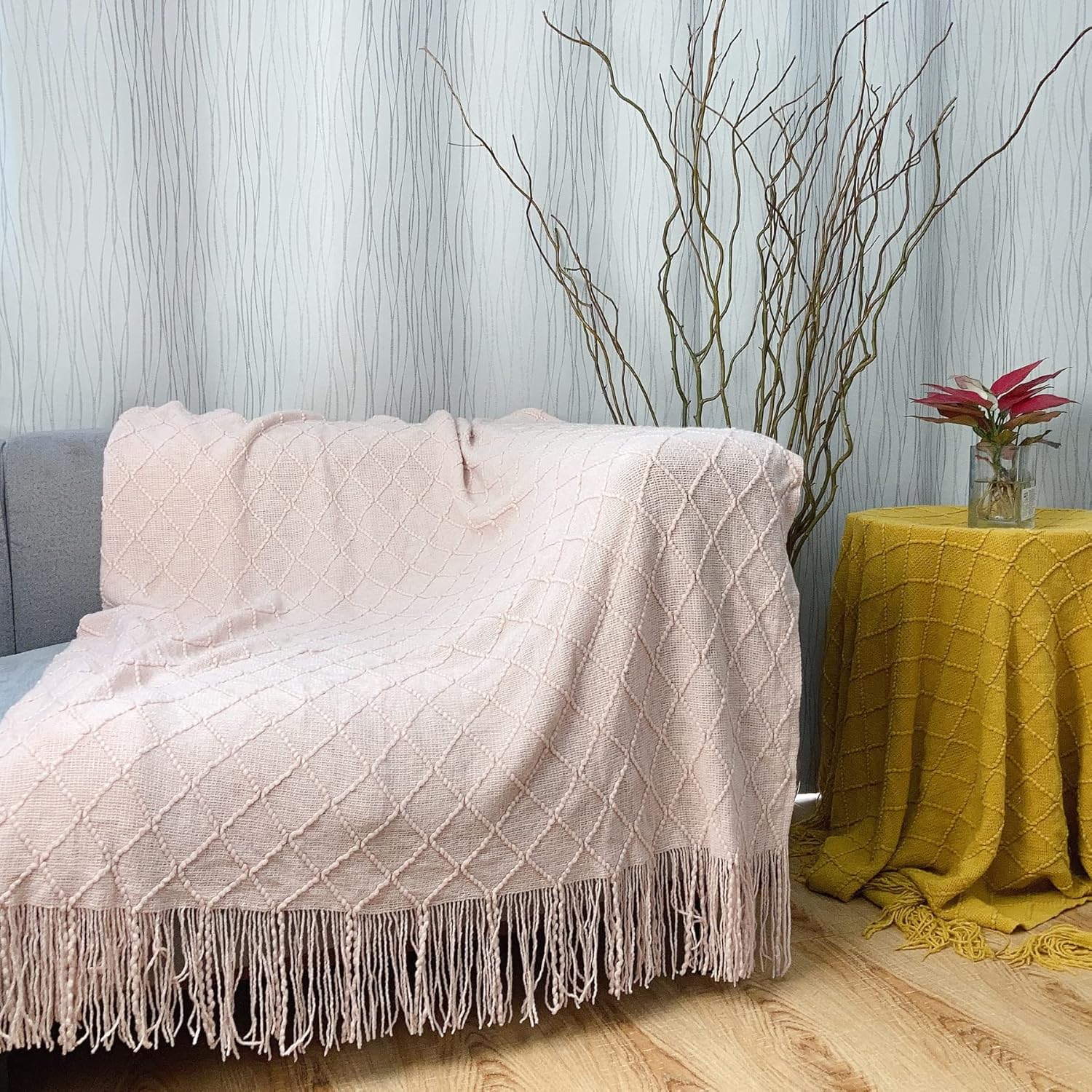 1 manta de punto de 50 x 60 pulgadas, diseño de rombos rosados, suave, cálida y bohemia con borlas para mujeres, hombres. Adecuado para viajes,