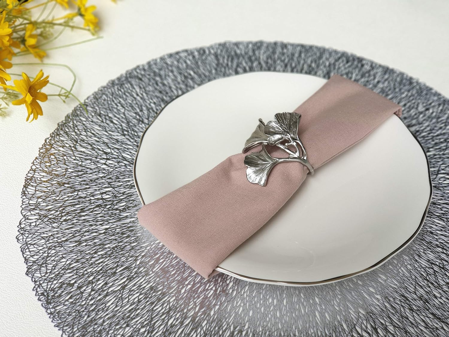 Manteles individuales plateados para mesa de comedor, juego de 4 manteles individuales redondos de vinilo para todas las ocasiones, ideales para