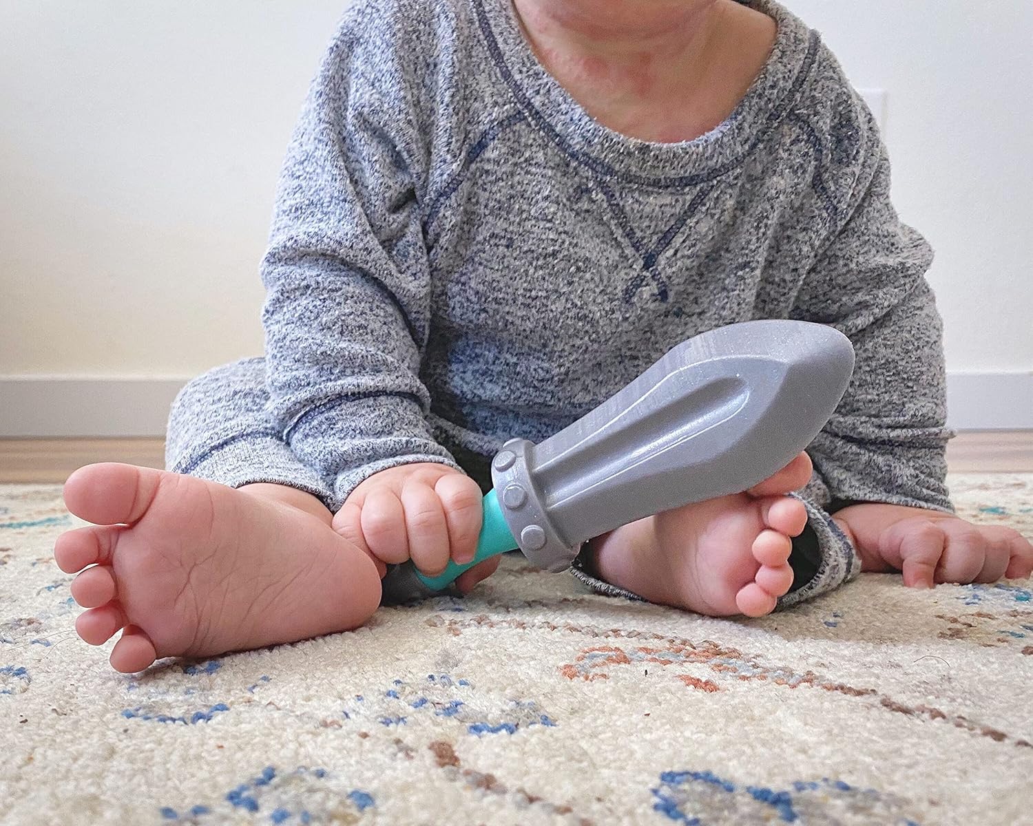 Baby’s First Sword – Divertido juguete sensorial de sonajero para bebés y niños pequeños, aguamarina