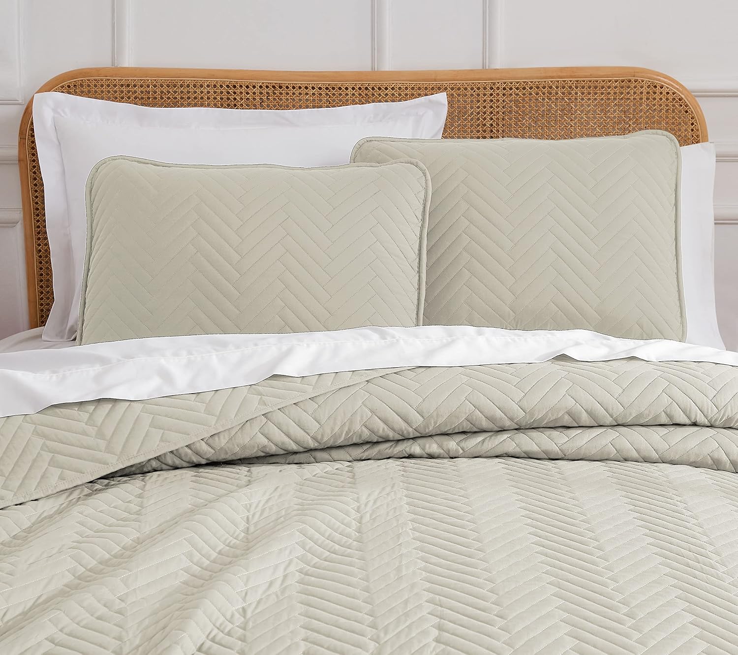 Southshore Fine Living, Inc. Juego de ropa de cama de gran tamaño ligero, tela prelavada, colcha suave de 3 piezas con dos fundas a juego (98