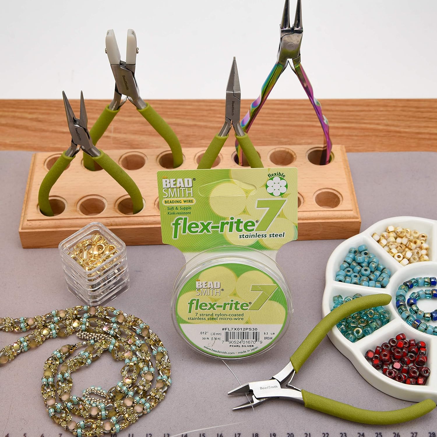 The Beadsmith Flex-Rite 7 hebras de nailon recubierto de nailon, alambre de cuentas de acero inoxidable, suministro de fabricación de joyas (0.012
