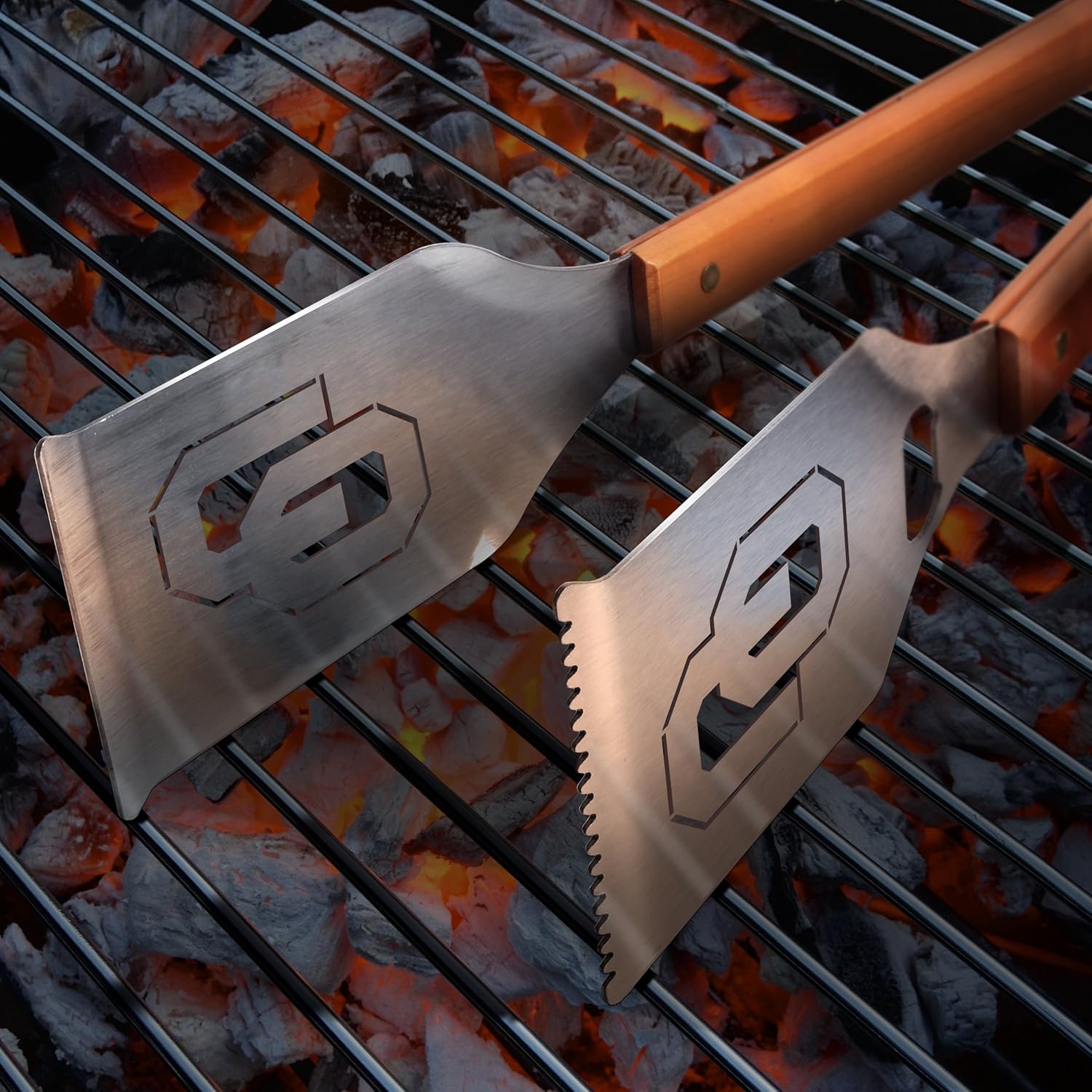 YouTheFan NCAA Grill-A-Tong – Pinzas para barbacoa de acero inoxidable cortadas con láser